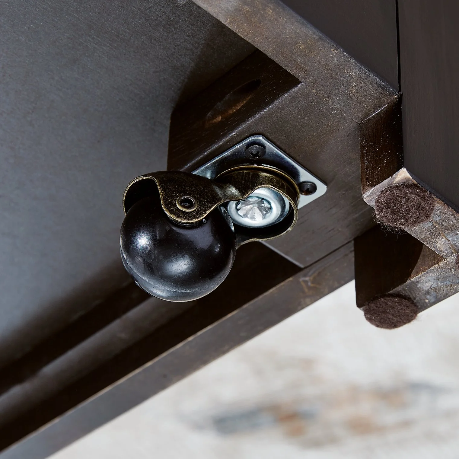 Drazmine Lift-Top Coffee Table - Image 8