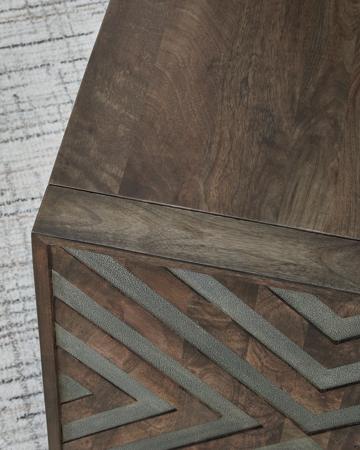 Dreggan End Table - Image 5