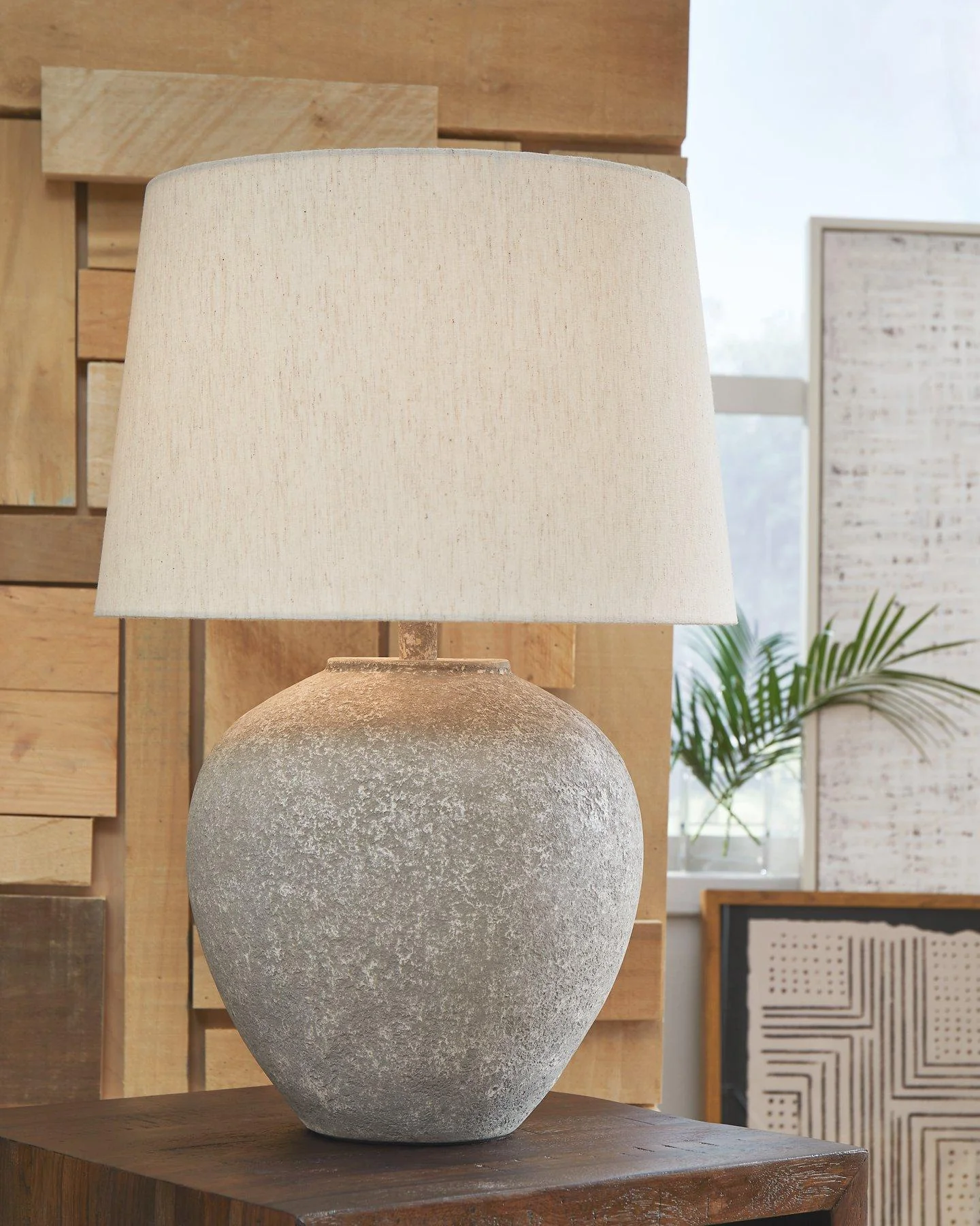 Dreward Table Lamp - Image 2
