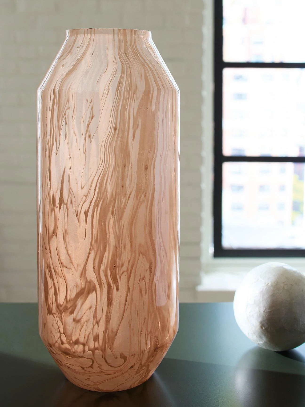Dushby Vase - Image 2