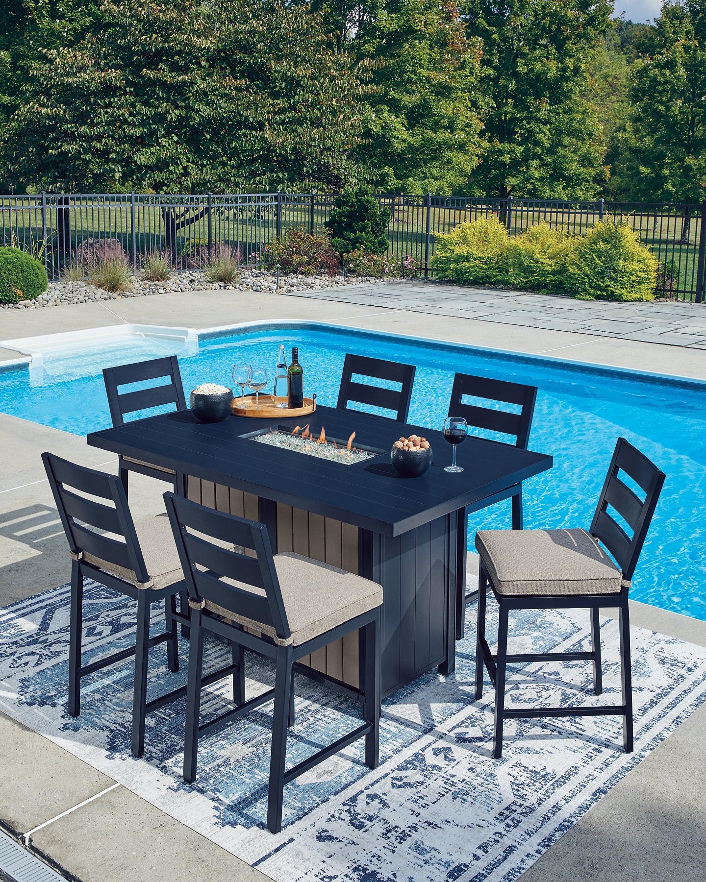 East Beach Outdoor Dining Set - Image 18