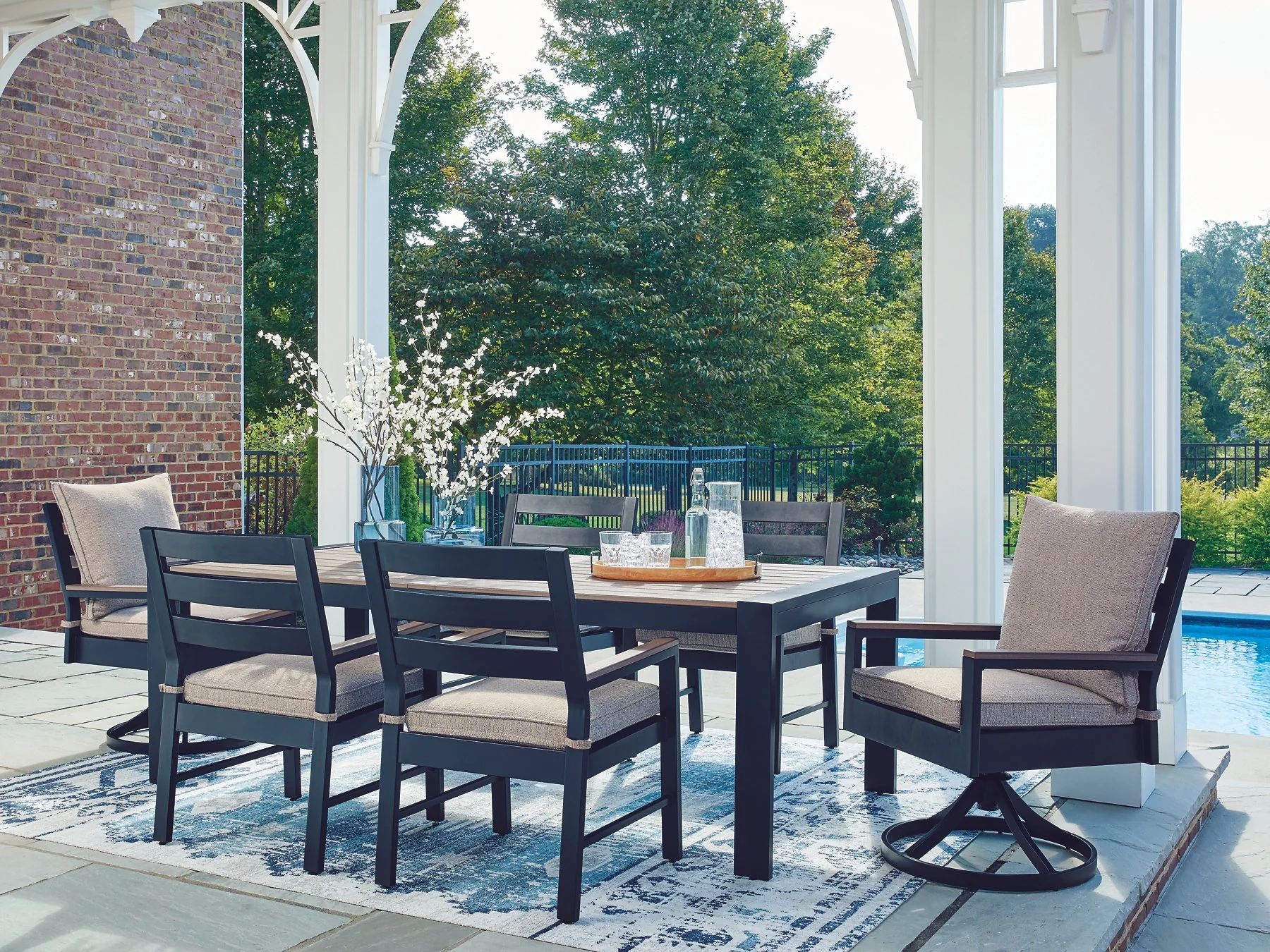 East Beach Outdoor Dining Set - Image 9