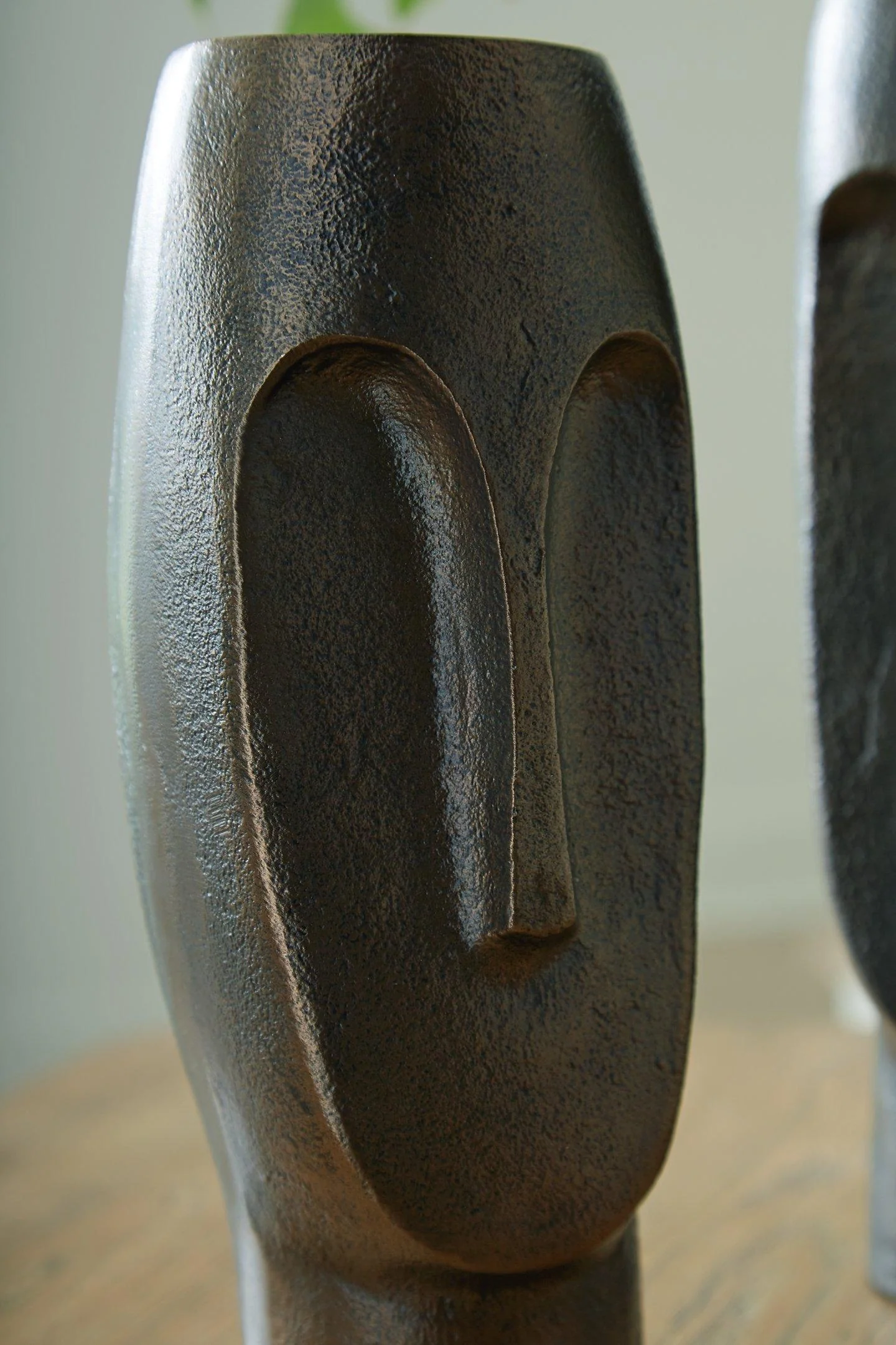 Elanman Vase - Image 13