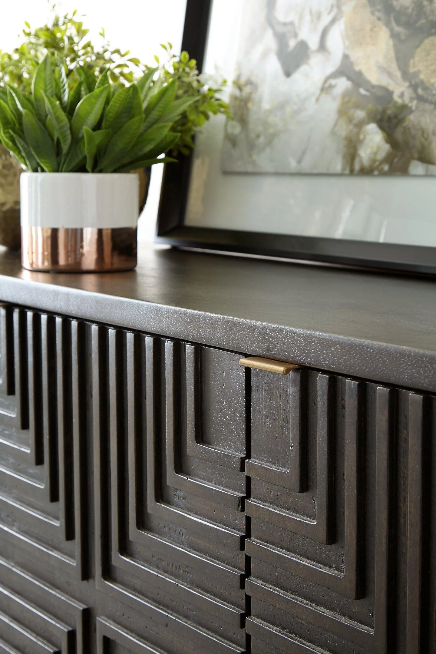 Elinmore Accent Cabinet - Image 7
