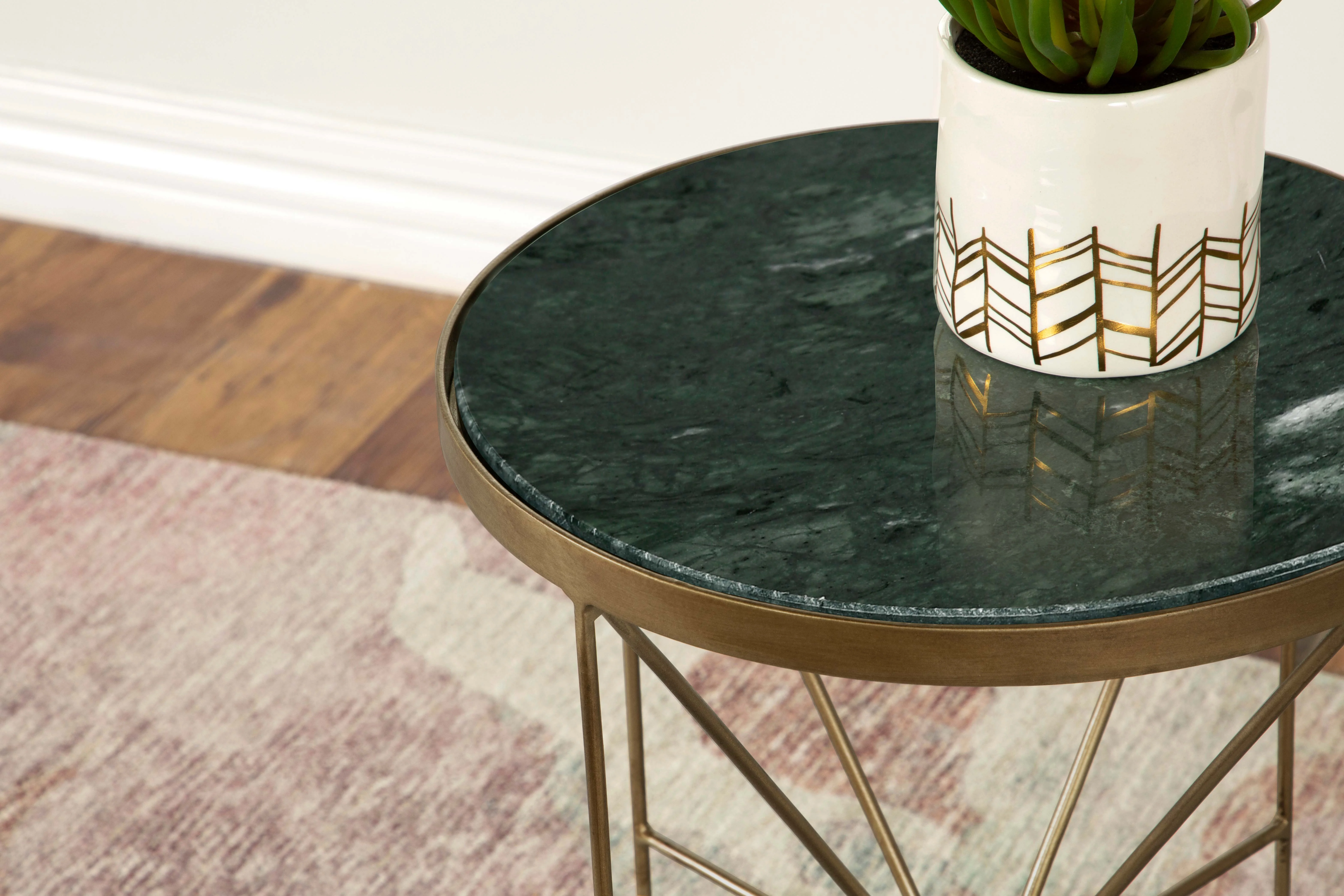Eliska Side Table - Image 4