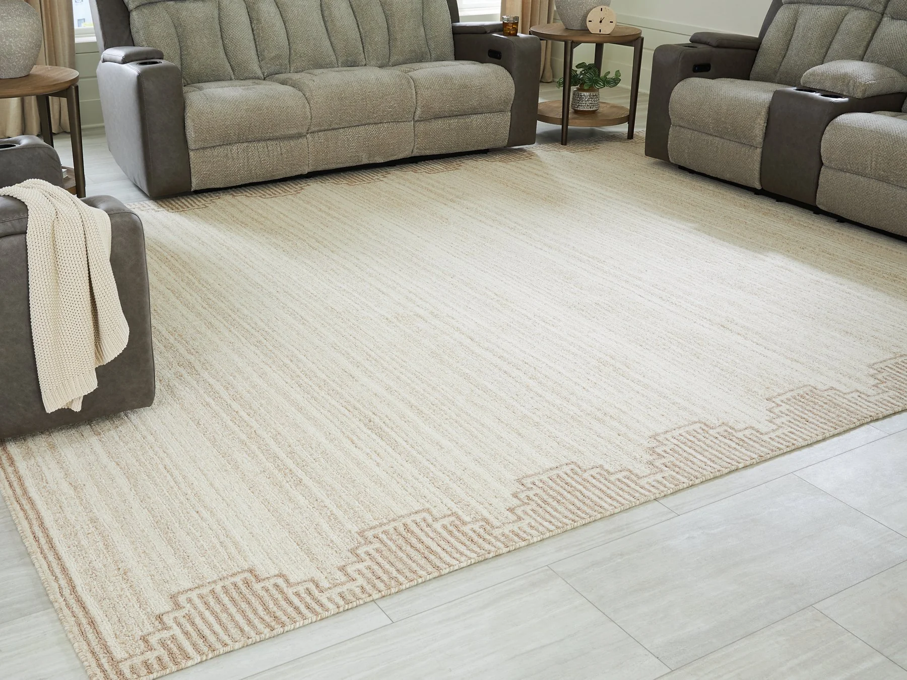 Emorymore Rug - Image 12