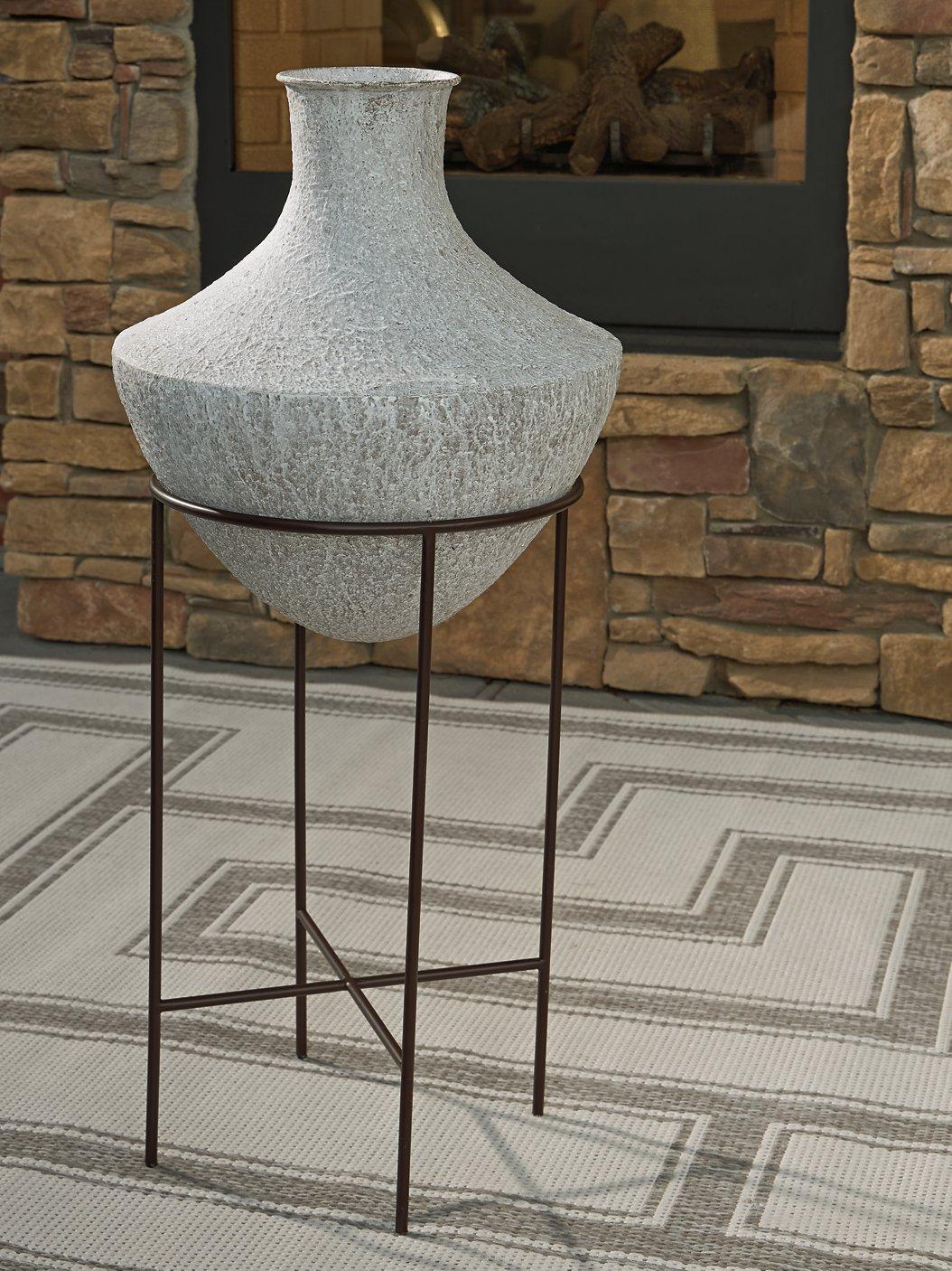 Estonbank Vase - Image 7