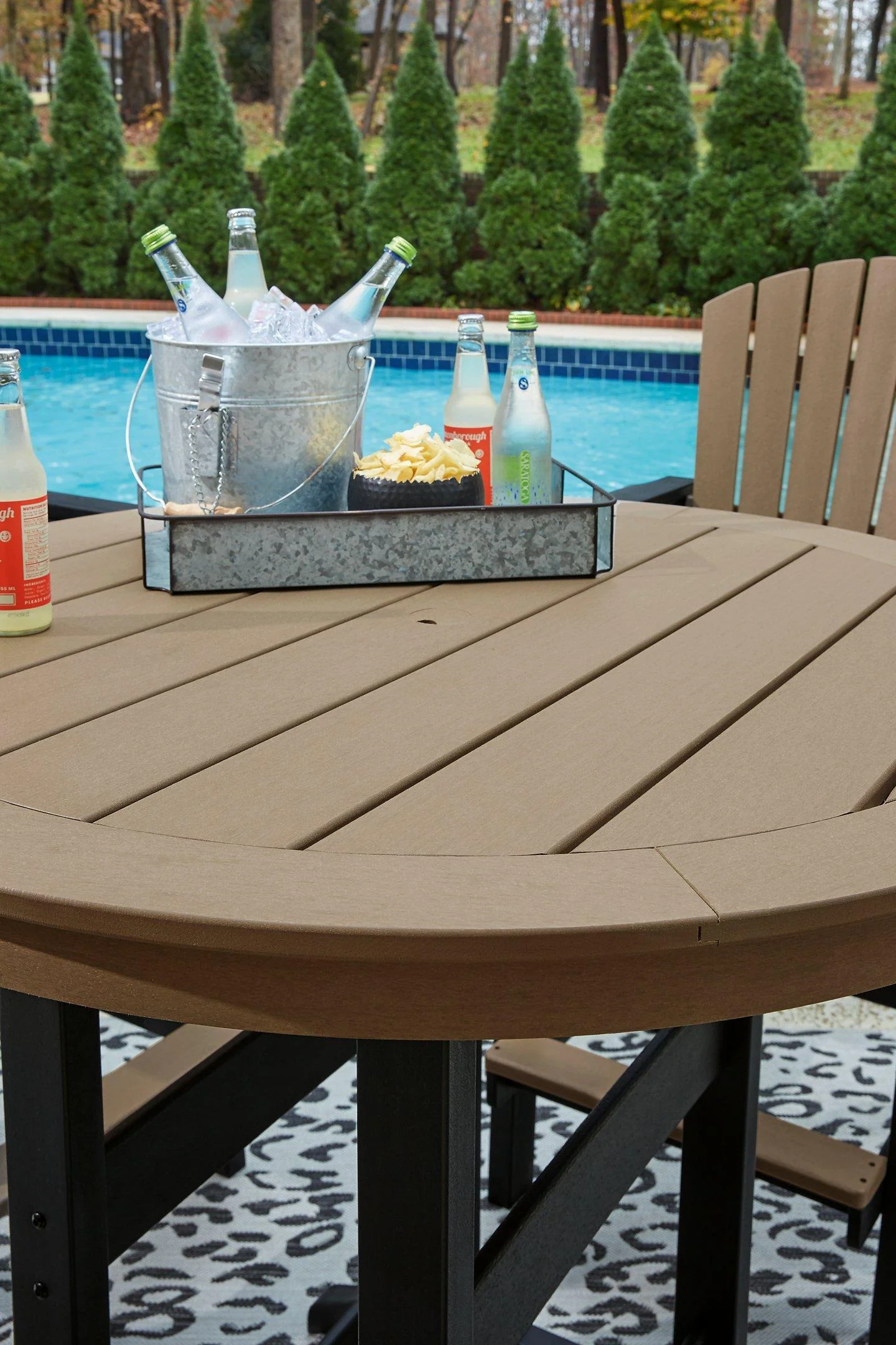 Fairen Trail Outdoor Dining Set - Image 10