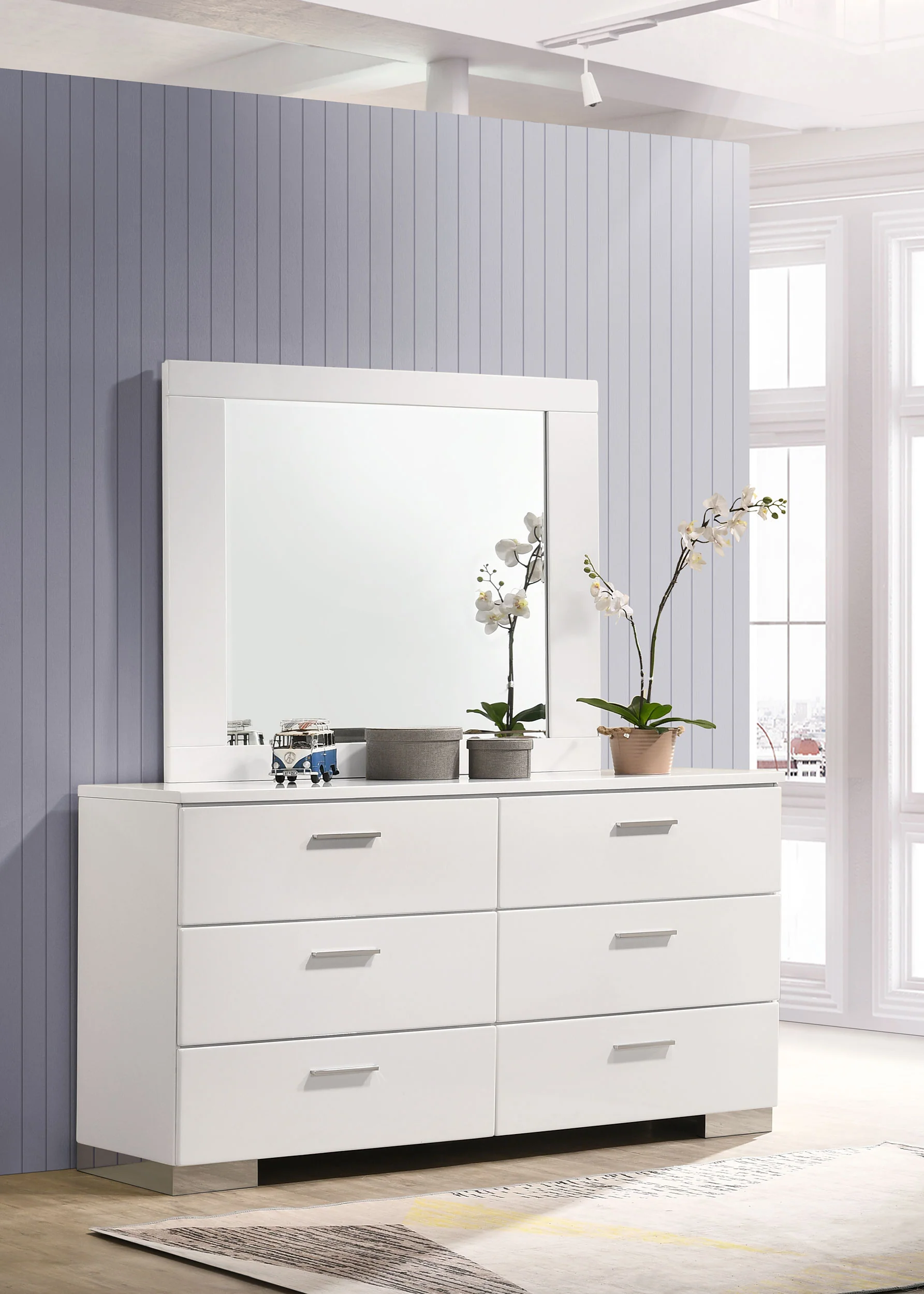 Felicity Dresser with Mirror - Image 2