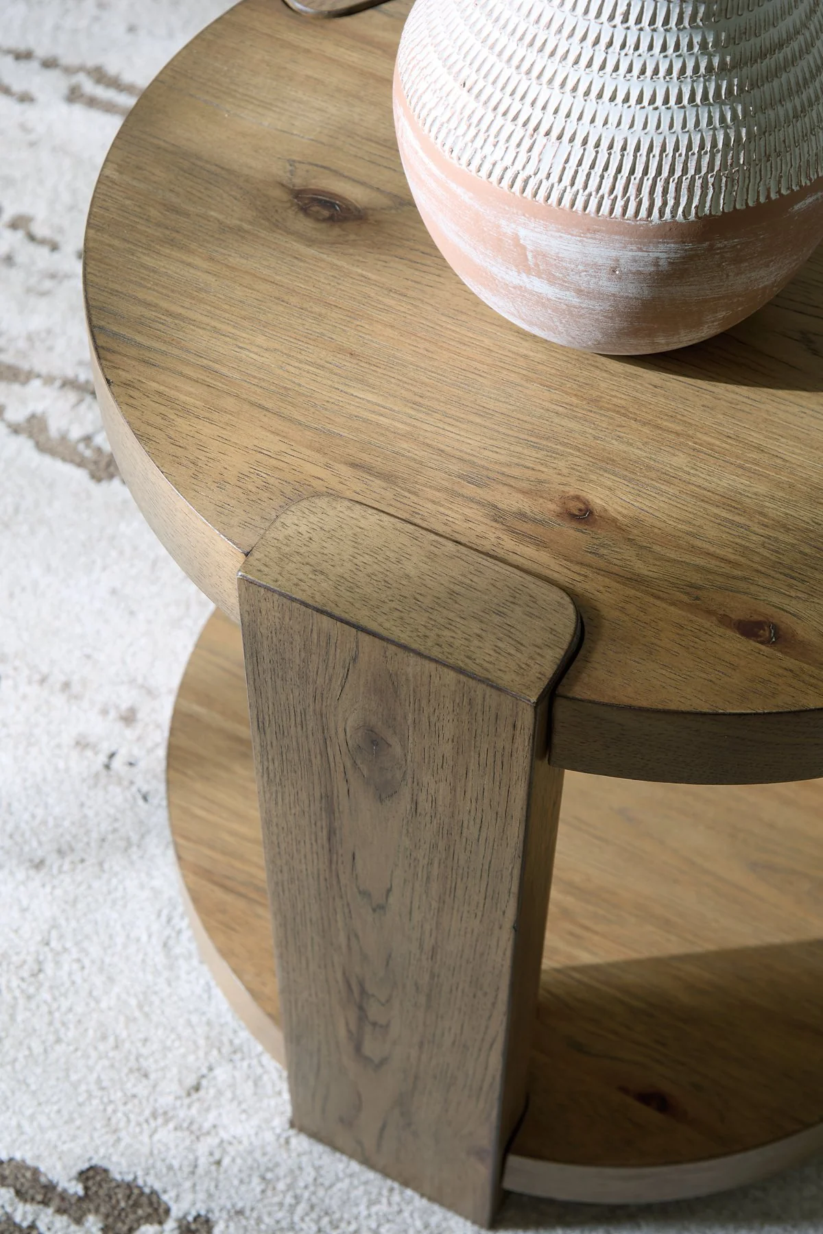 Flangren End Table - Image 5