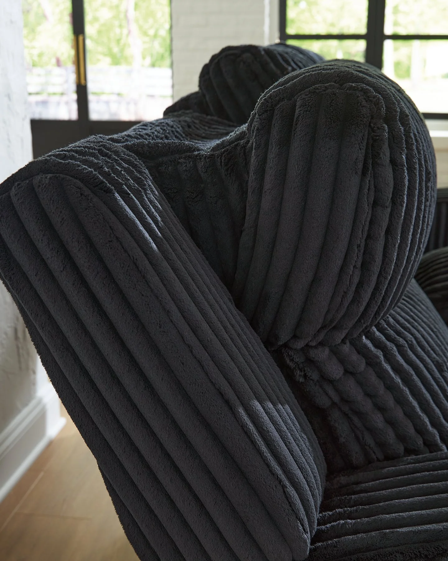 Forest Lake Power Recliner - Image 19