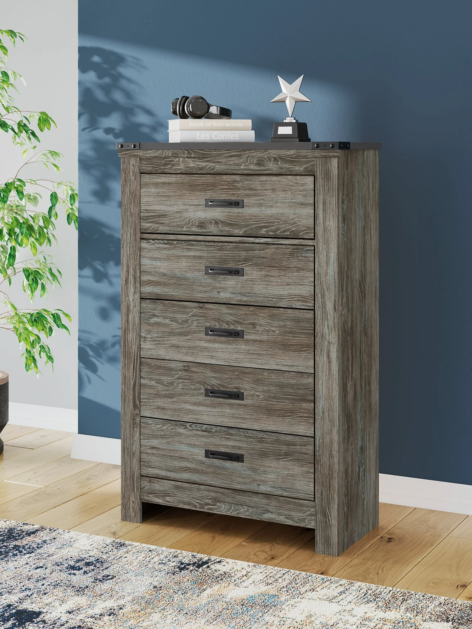 Frandern Chest of Drawers - Image 6
