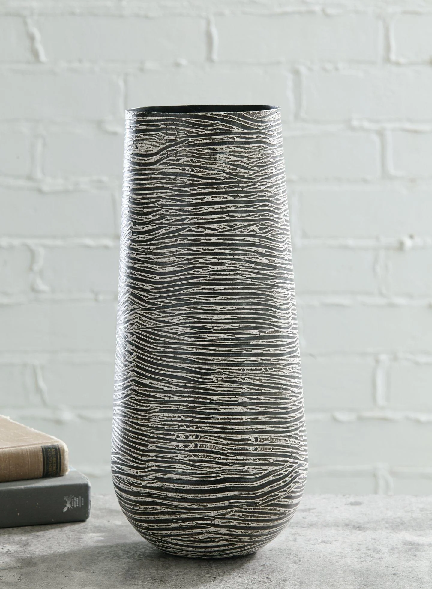 Fynn Vase - Image 6