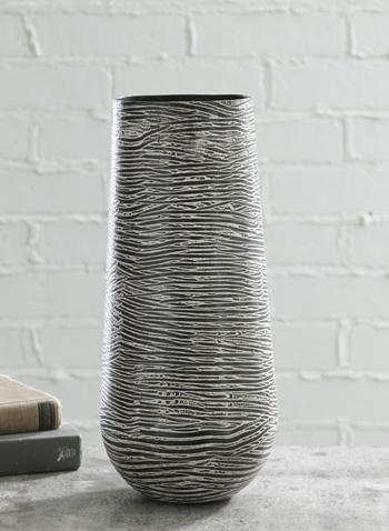 Fynn Vase - Image 7