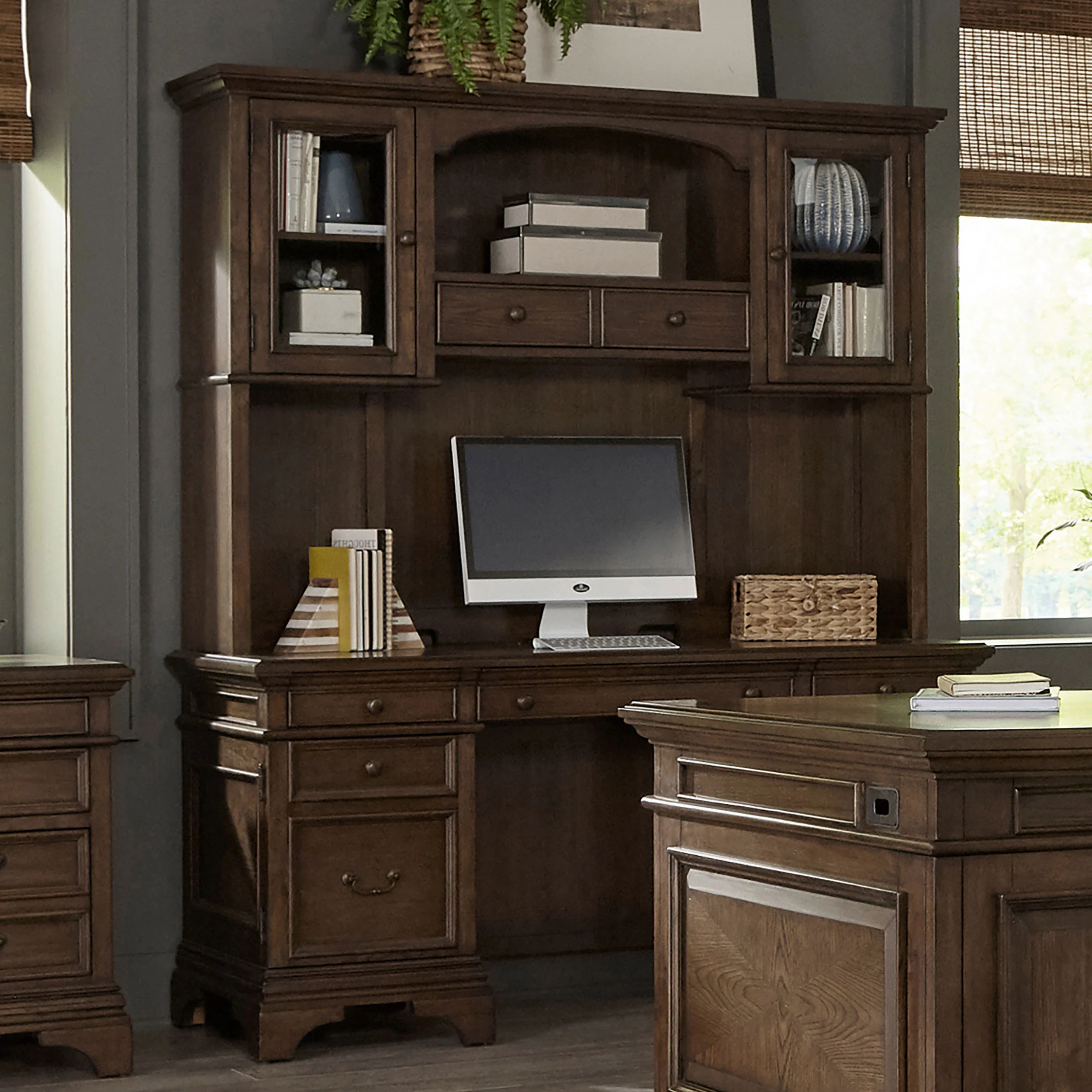 Hartshill Credenza Desk with Hutch - Image 2