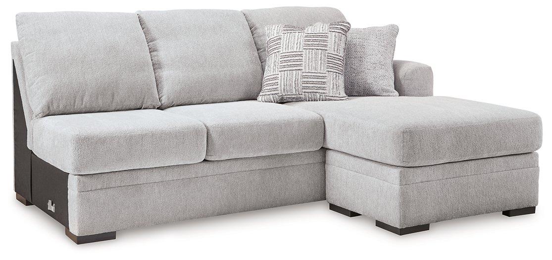 Gabyleigh Sectional with Chaise - Image 4