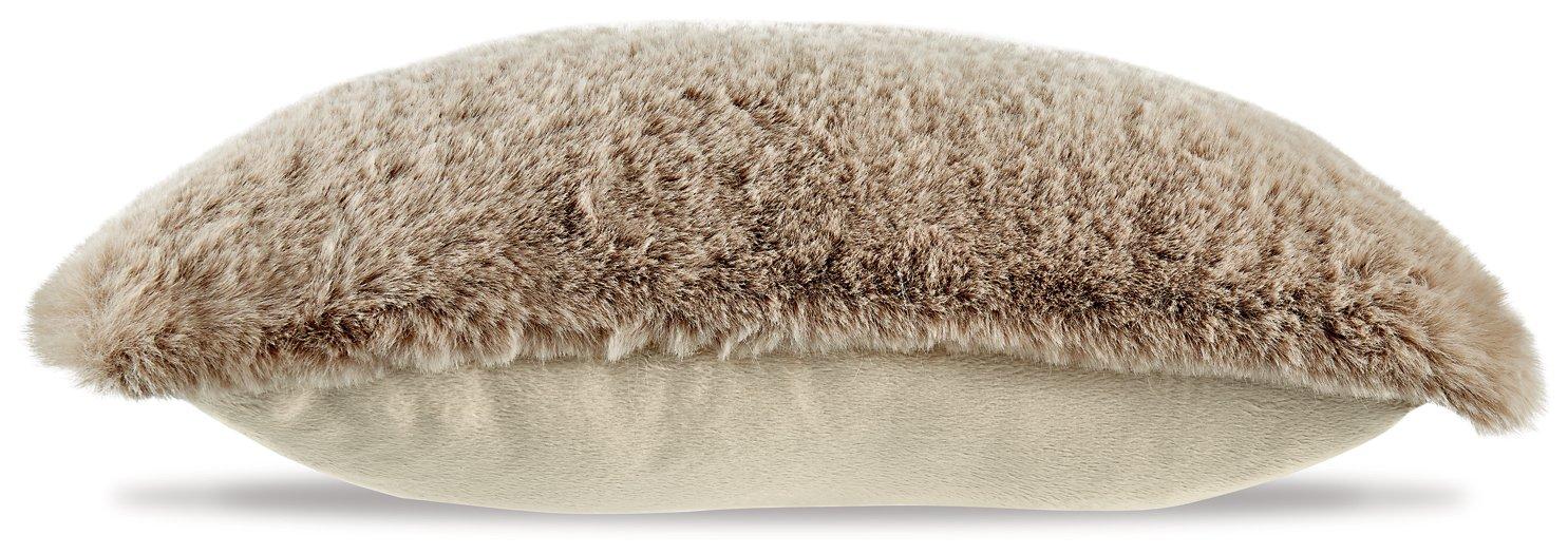 Gariland Pillow - Image 11