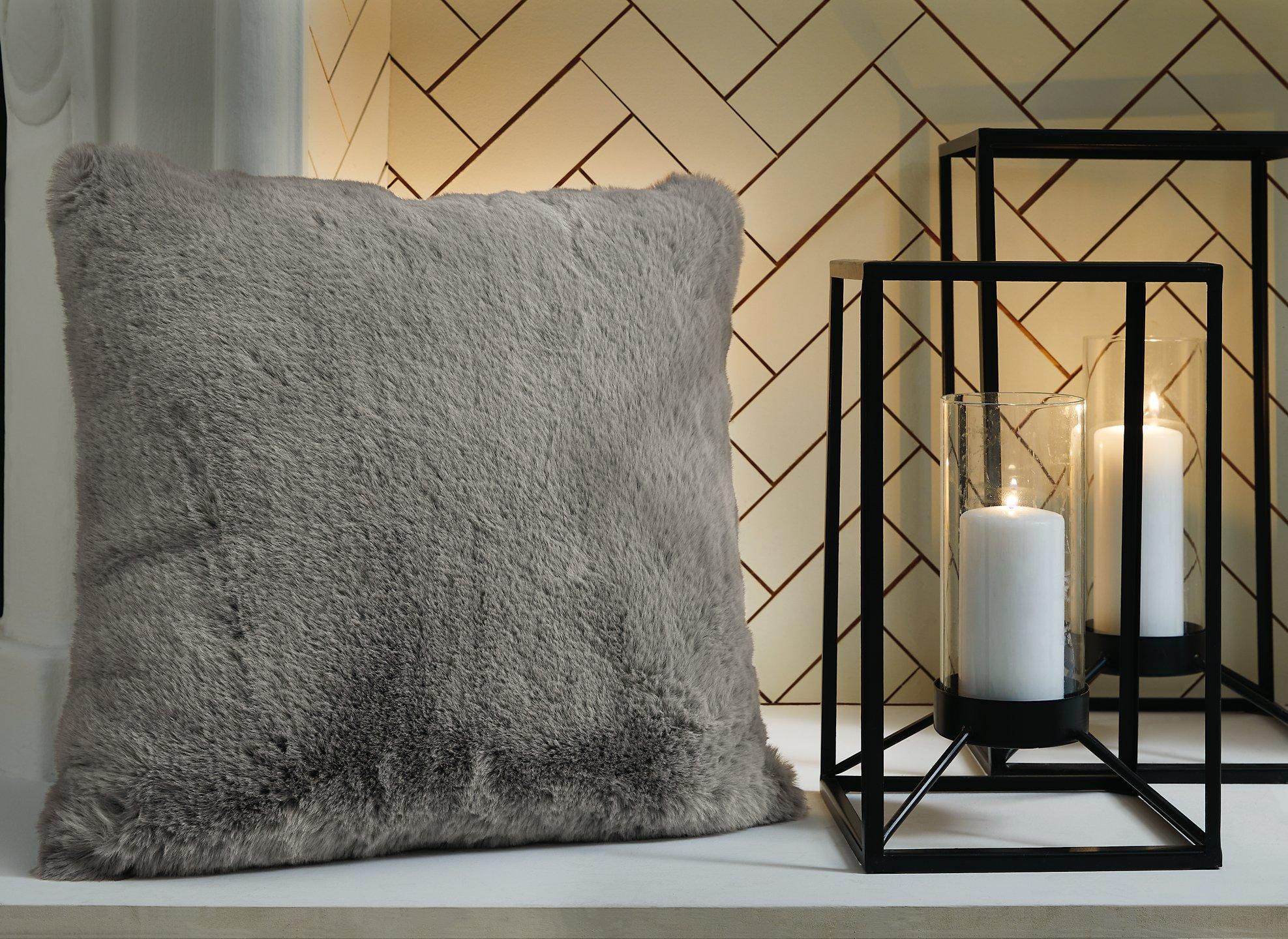 Gariland Pillow (Set of 4) - Image 14