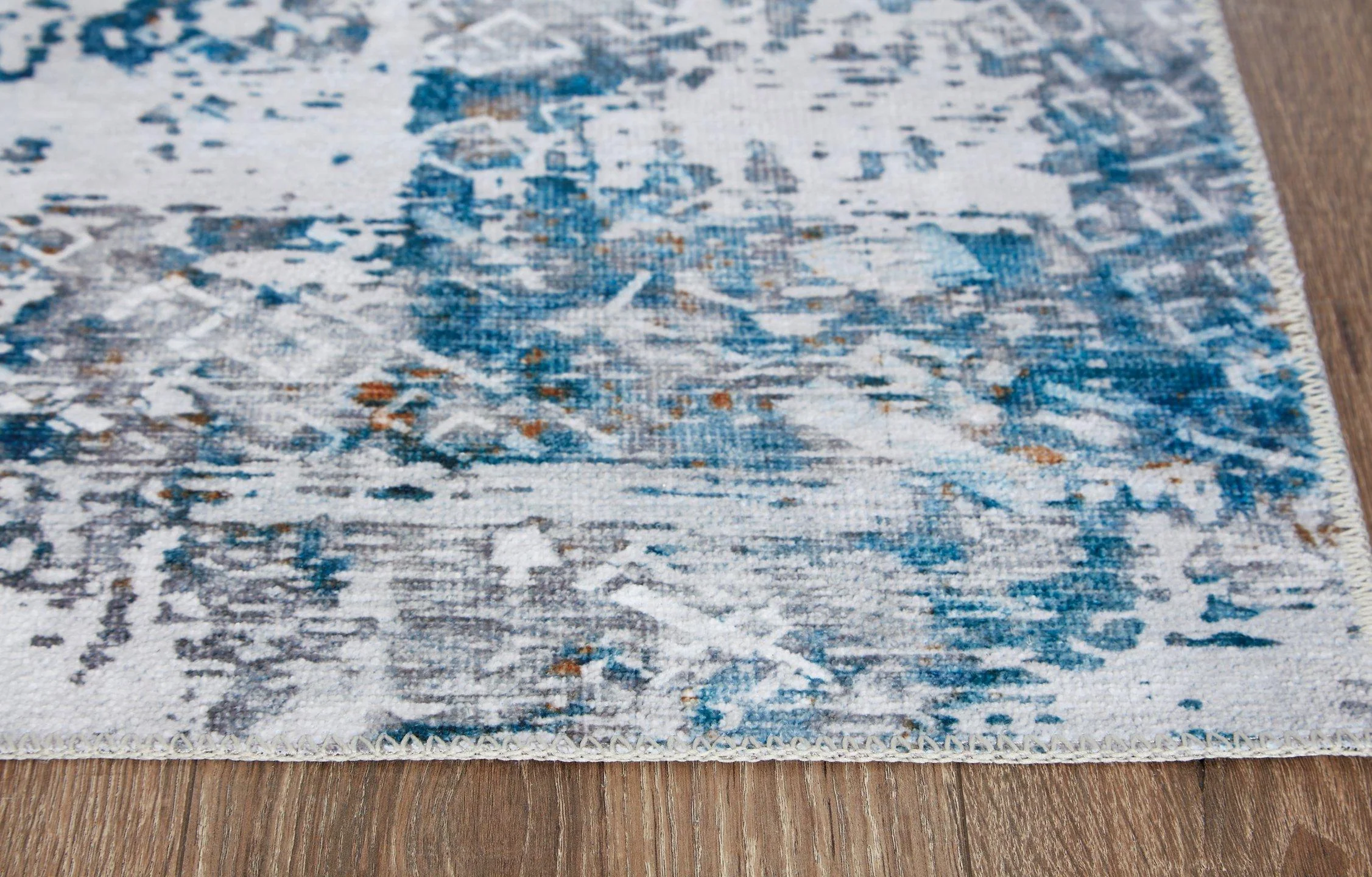 Garyard 5' x 7' Rug - Image 5