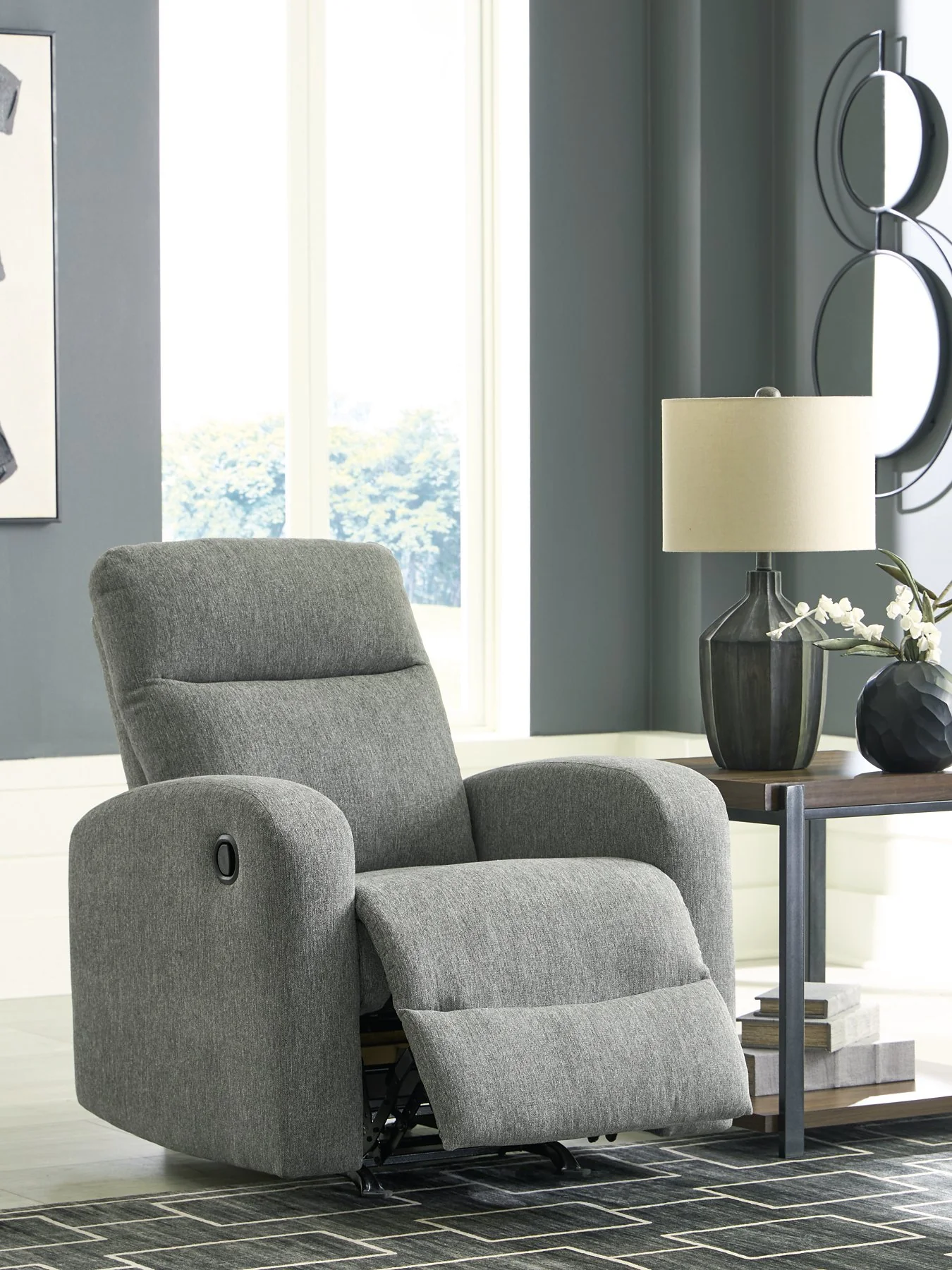 Gauntlet Recliner - Image 7