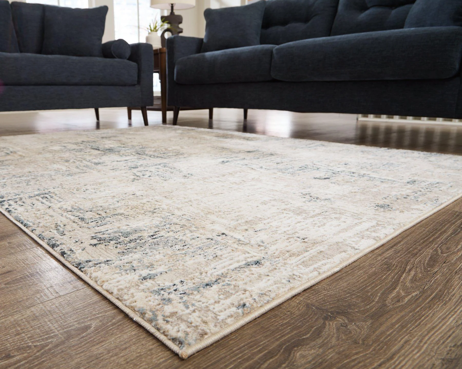 Gentor 8' x 10' Rug - Image 5