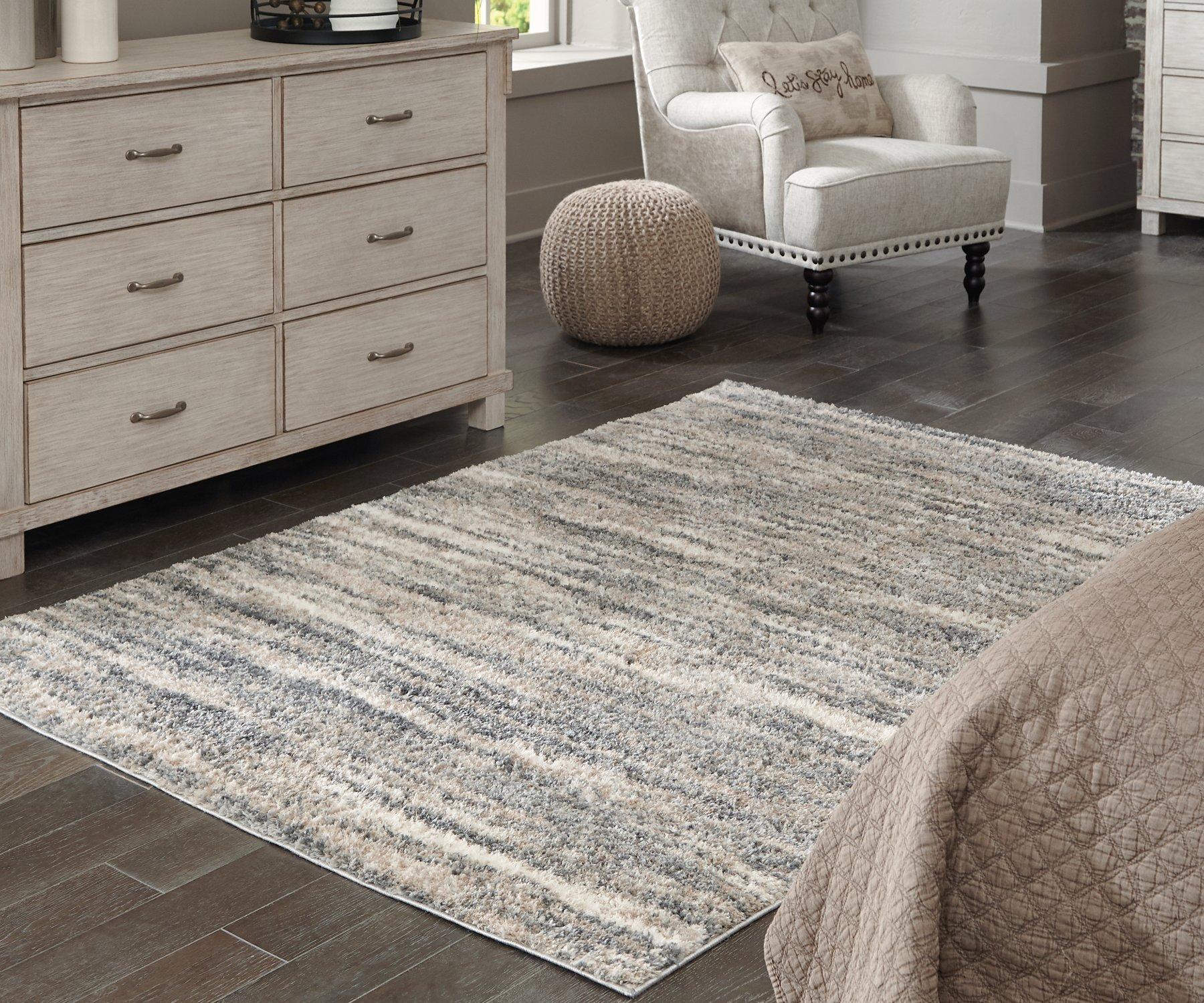 Gizela 5'3" x 7'3" Rug - Image 2