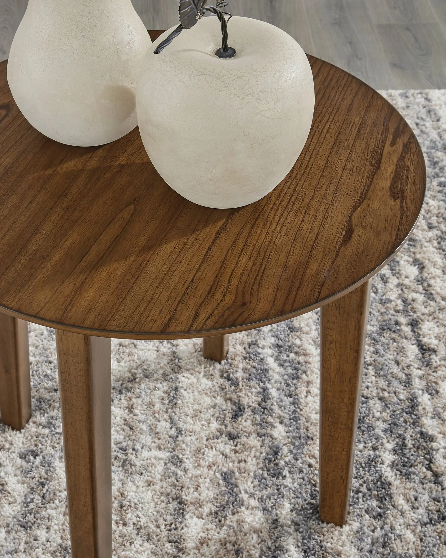 Gordonay Table (Set of 3) - Image 5