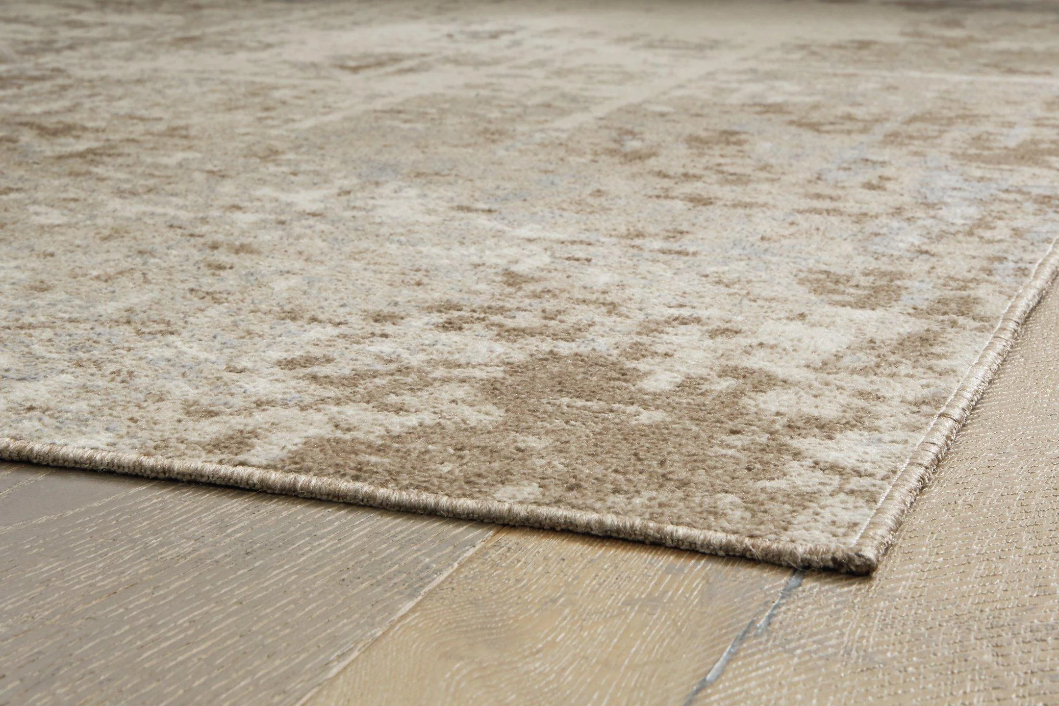 Grifflain 5' x 7' Rug - Image 5
