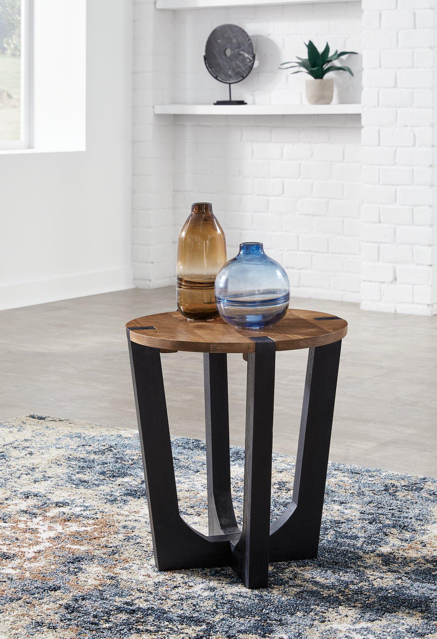 Hanneforth End Table - Image 2