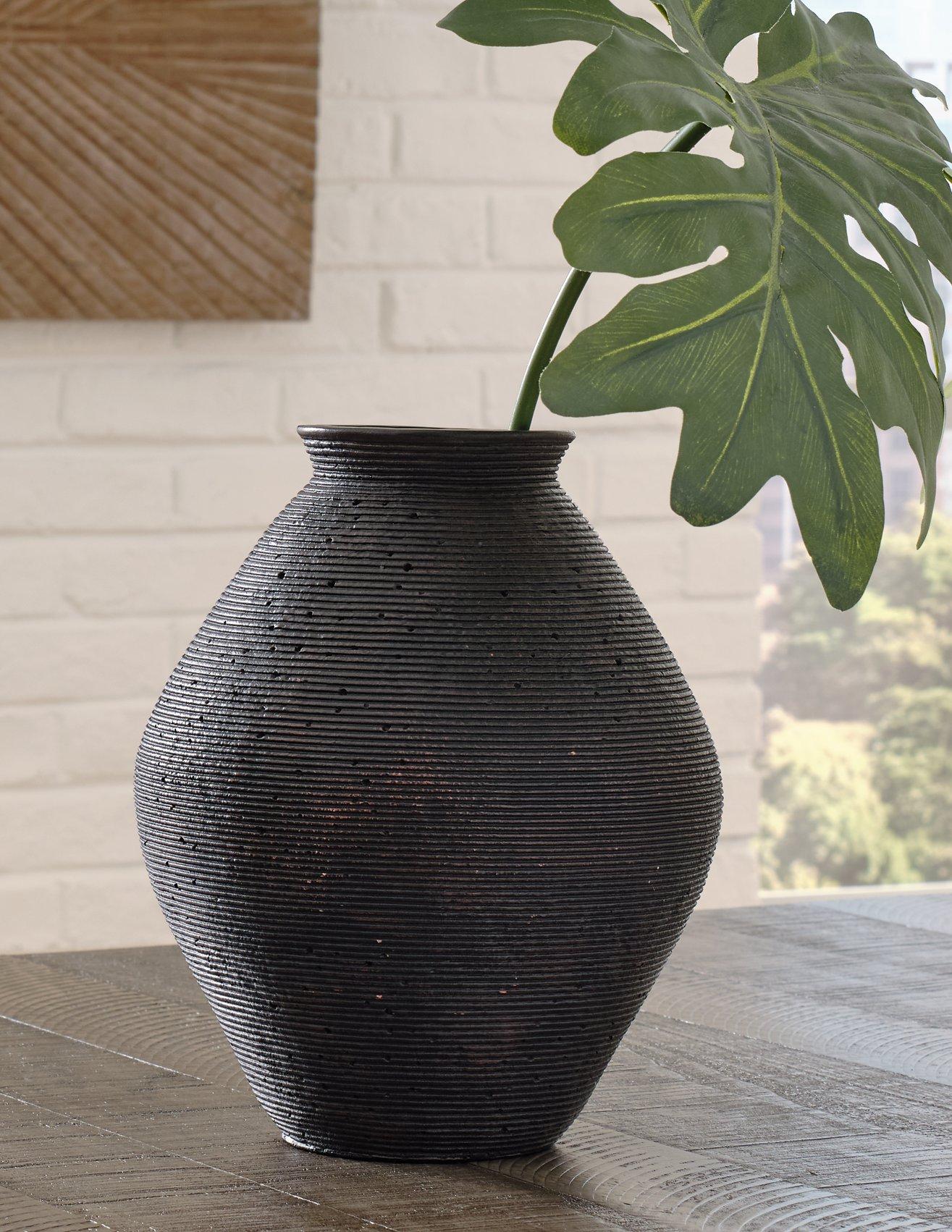 Hannela Vase - Image 10