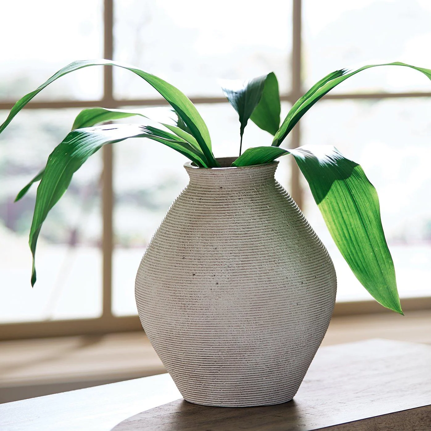 Hannela Vase - Image 5
