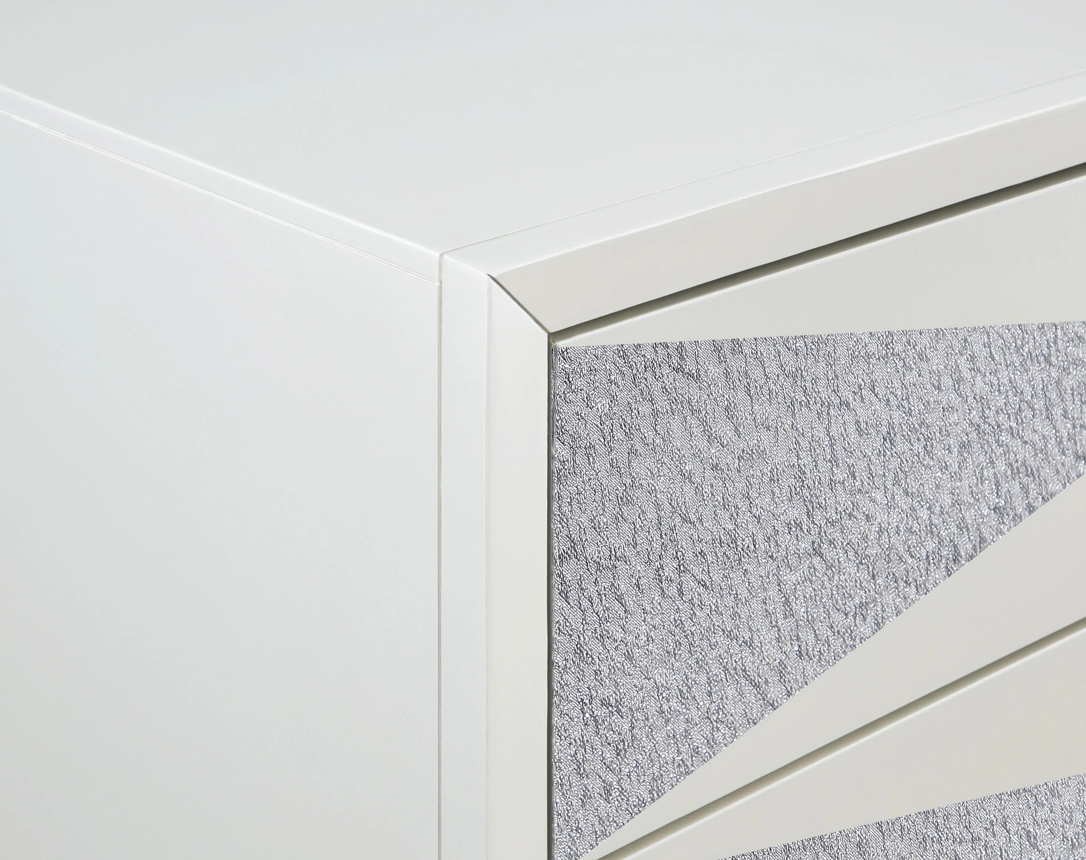 HARLEQUIN CHEST-PLATINUM - Image 5
