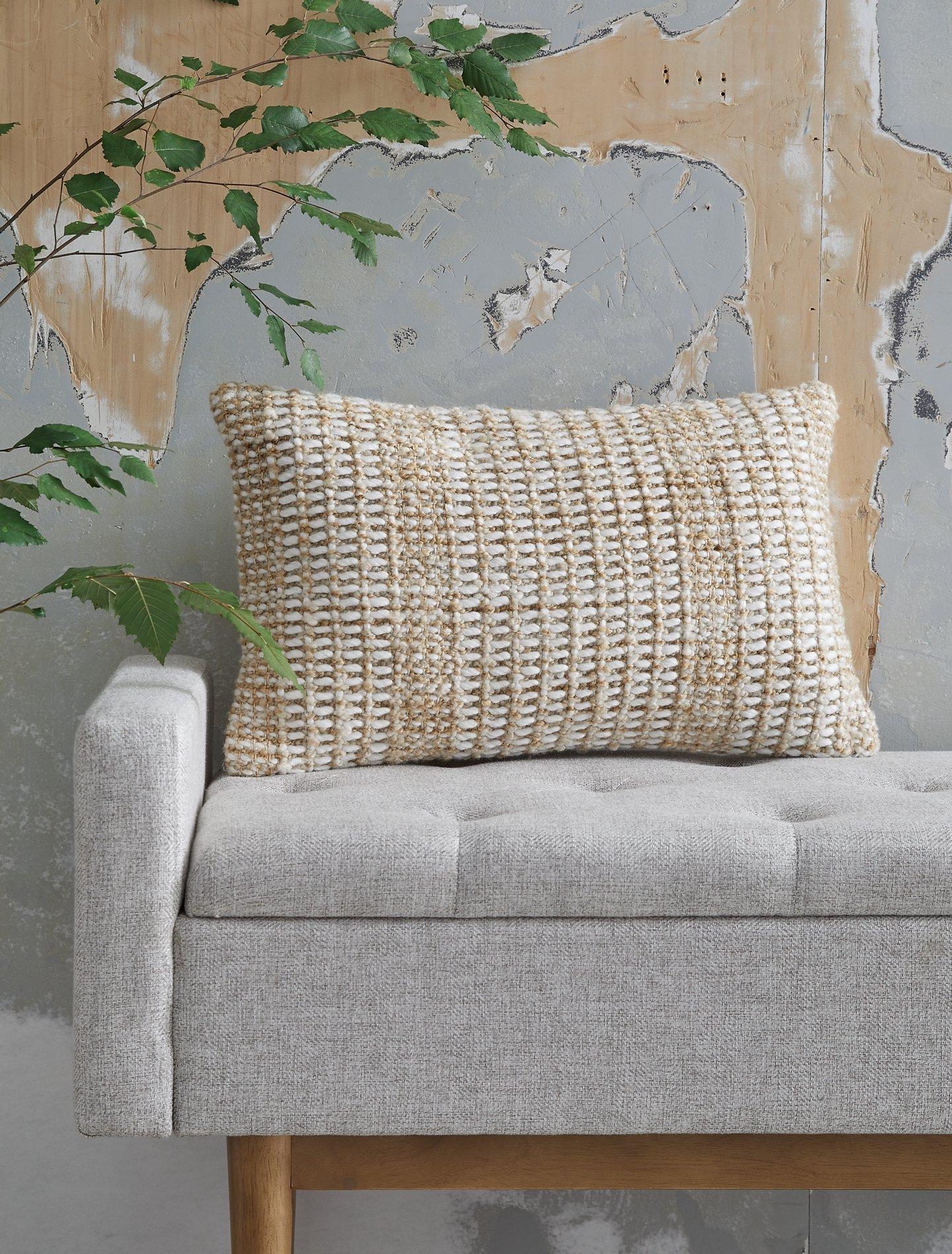 Hathby Pillow - Image 2