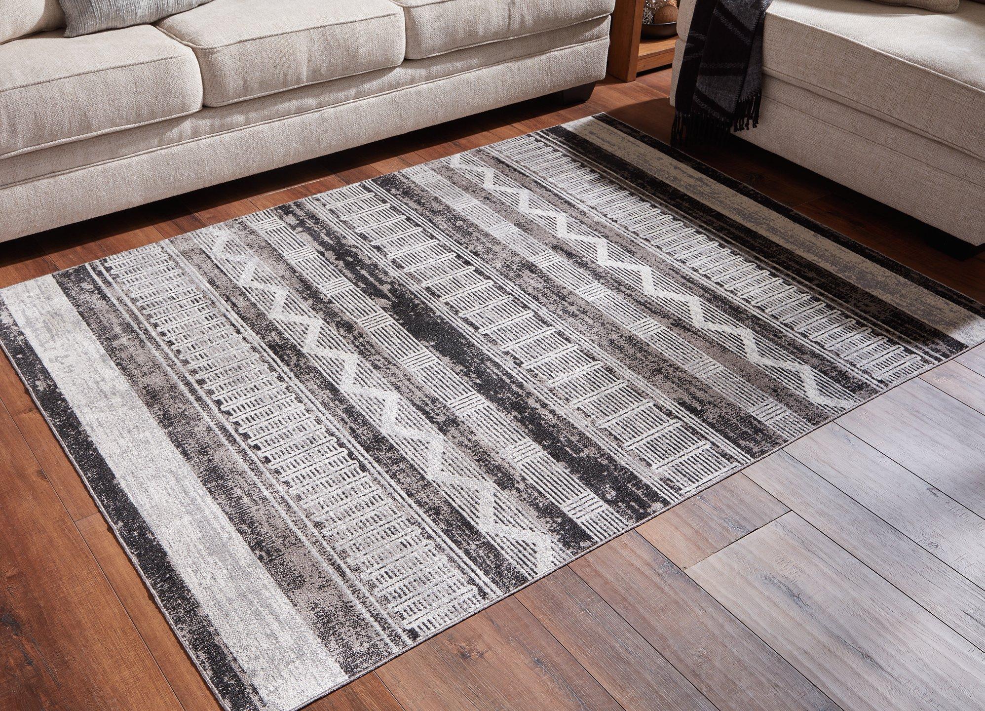Henchester 5' x 7' Rug - Image 2