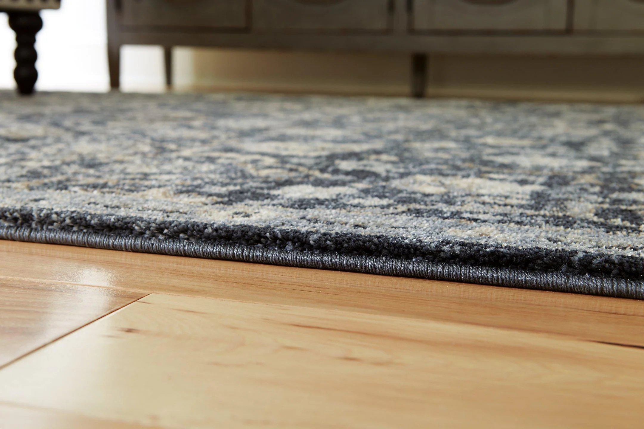 Hilcott 7'10" x 10'6" Rug - Image 5