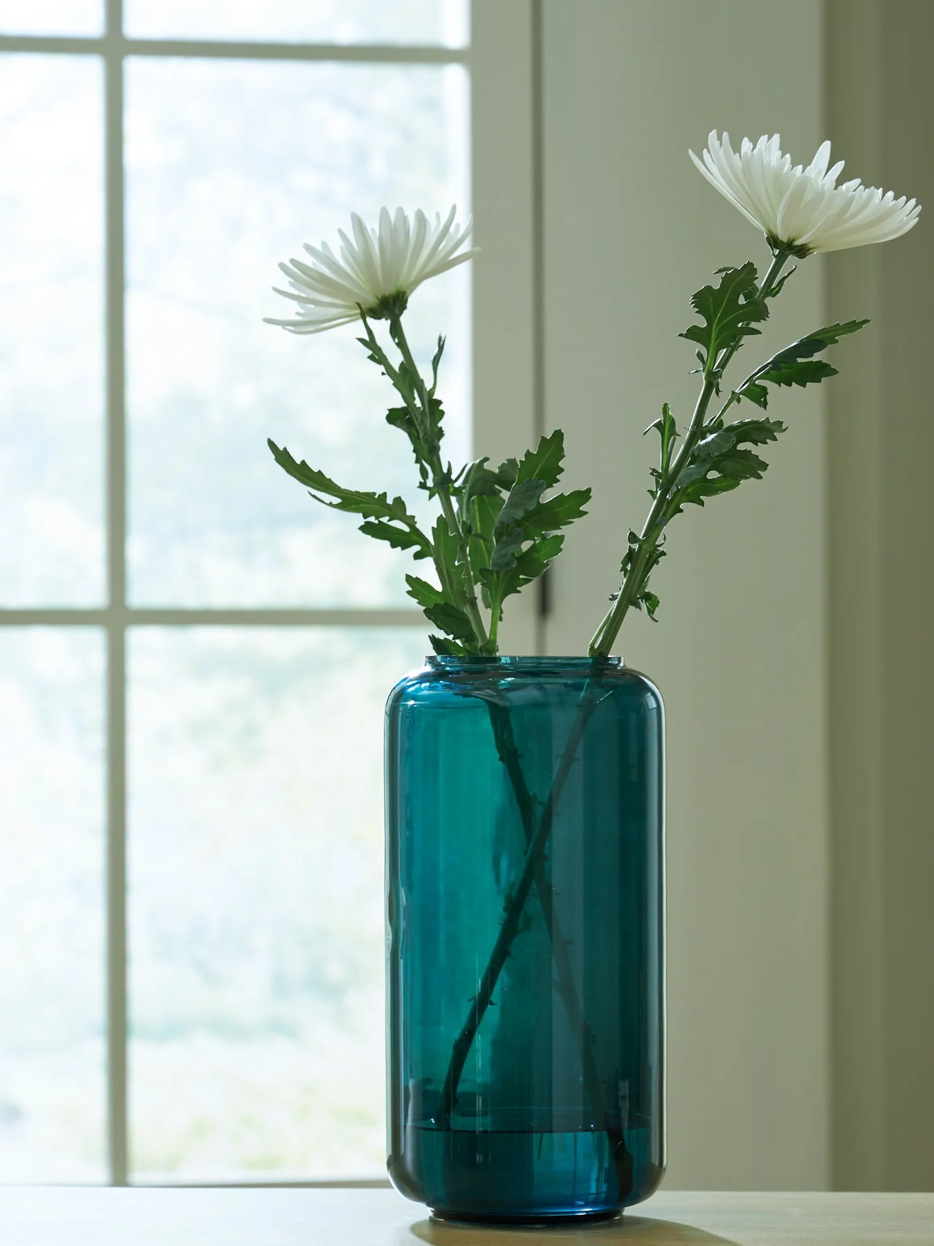 Inisland Vase - Image 2