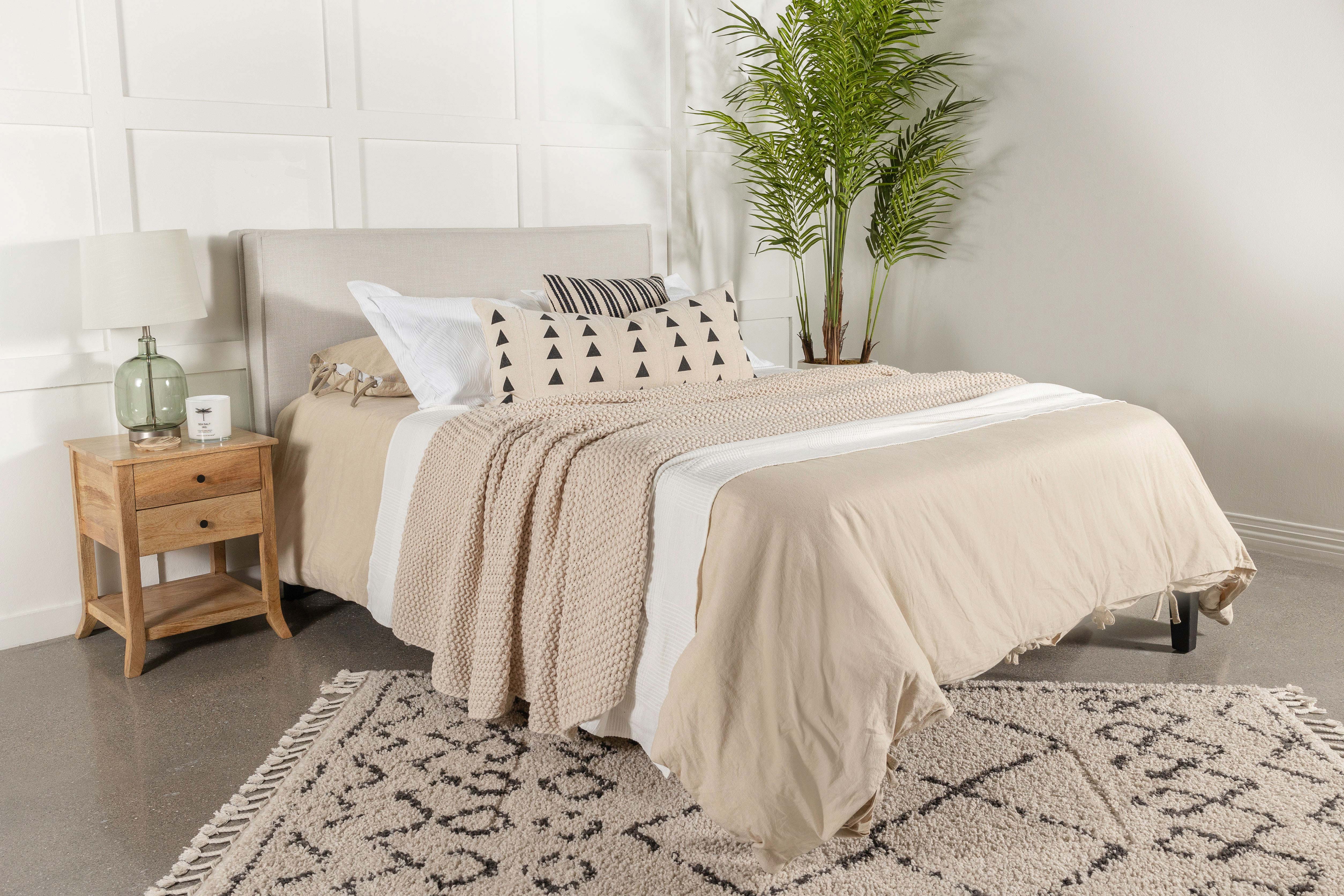 Izzy Eastern / California King Headboard - Image 10