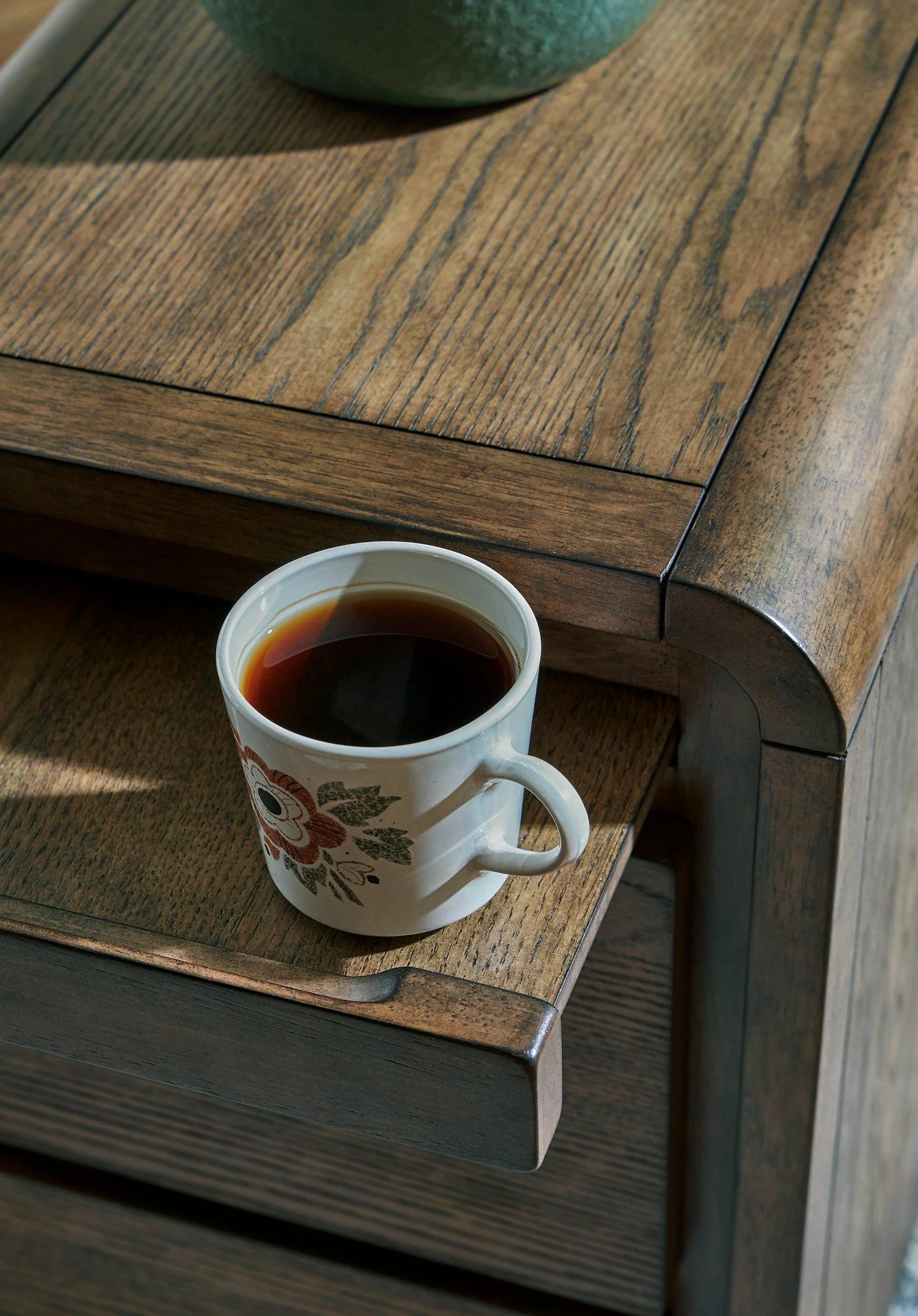 Jensworth Accent Table - Image 10