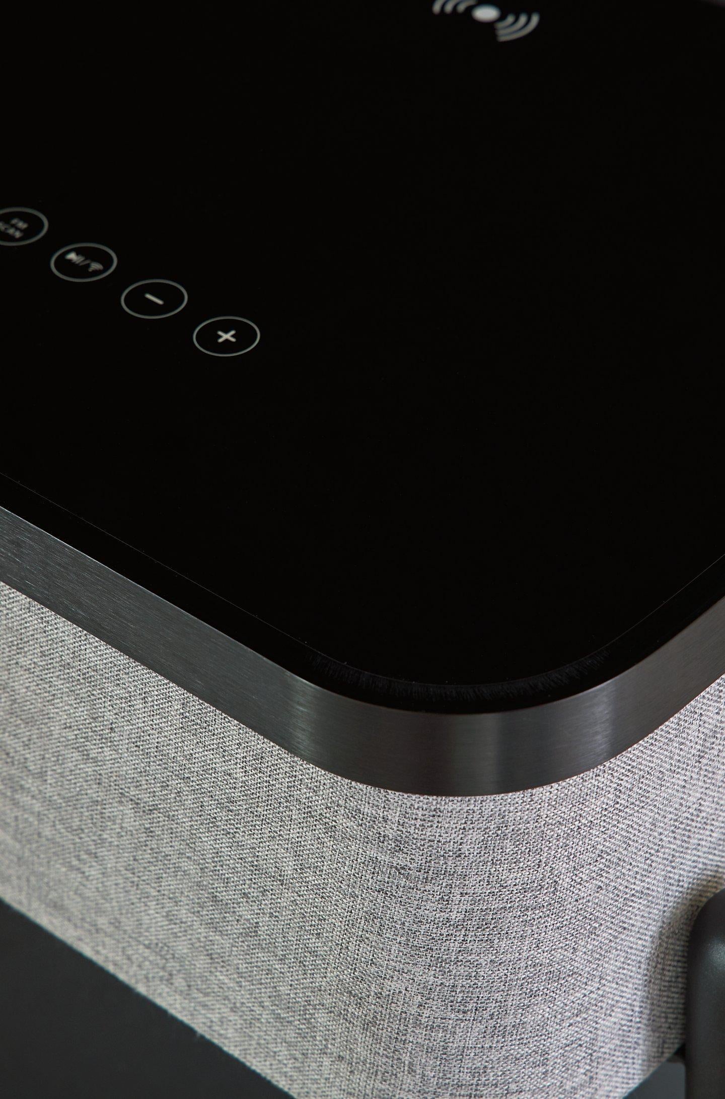Jorvalee Accent Table with Speaker - Image 8