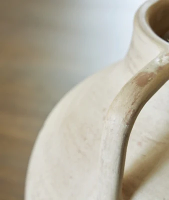 Justy Vase - Image 12