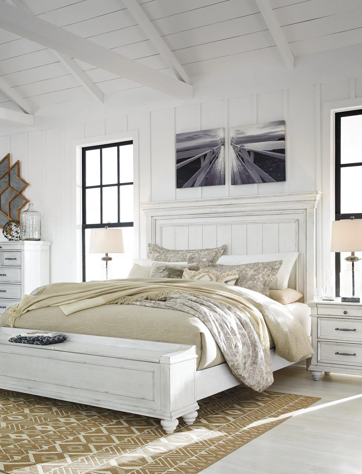 Kanwyn Bed with Storage Bench - Image 16