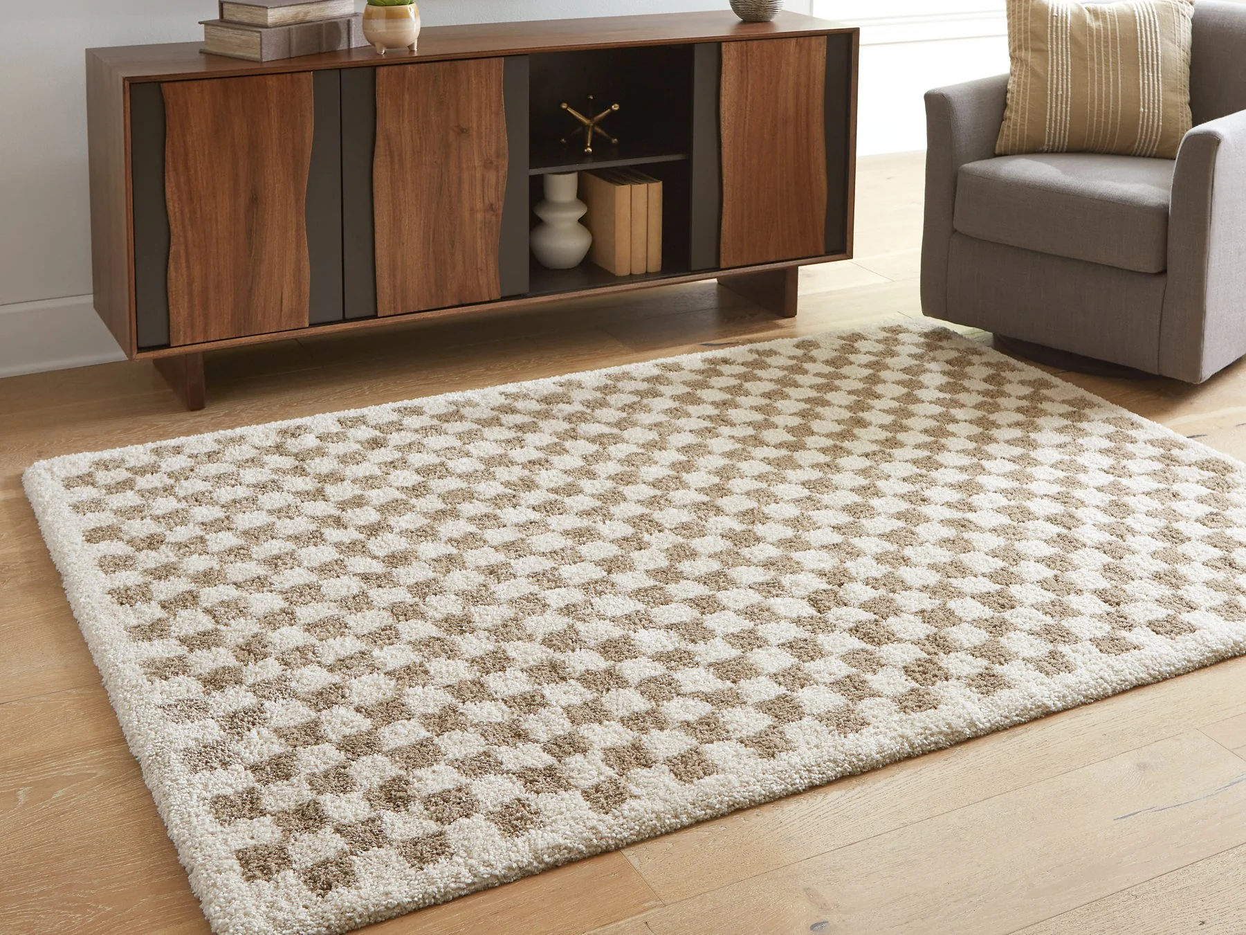 Karamen Medium Rug - Image 2