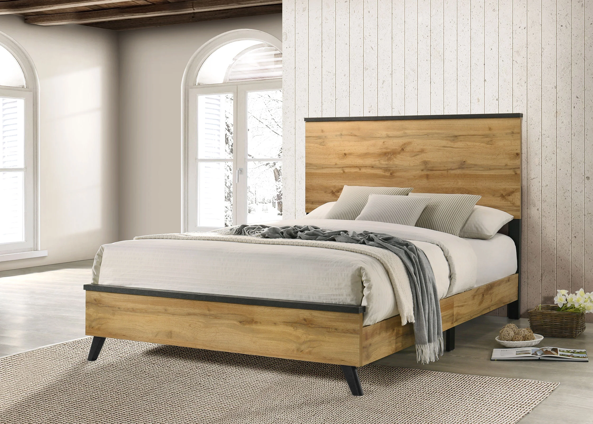 Kaywood Panel Bed - Image 2