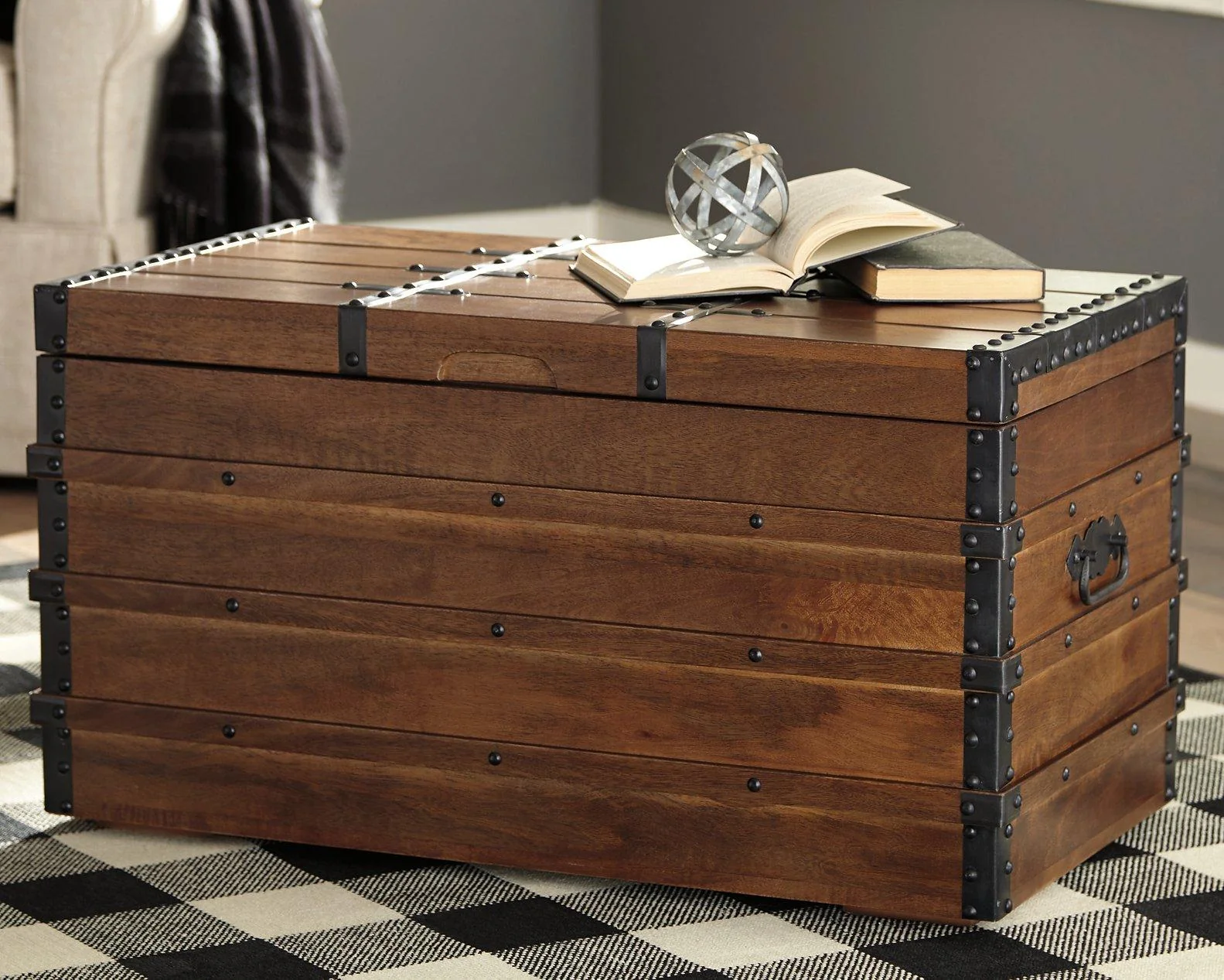 Kettleby Storage Trunk - Image 2