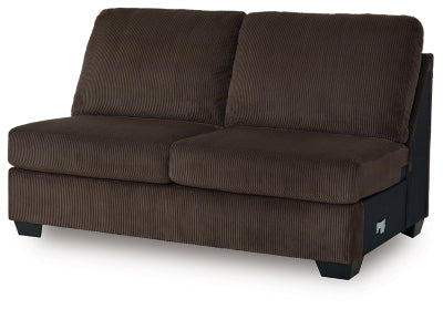 Kimlee Sectional with Double Chaise - Image 9