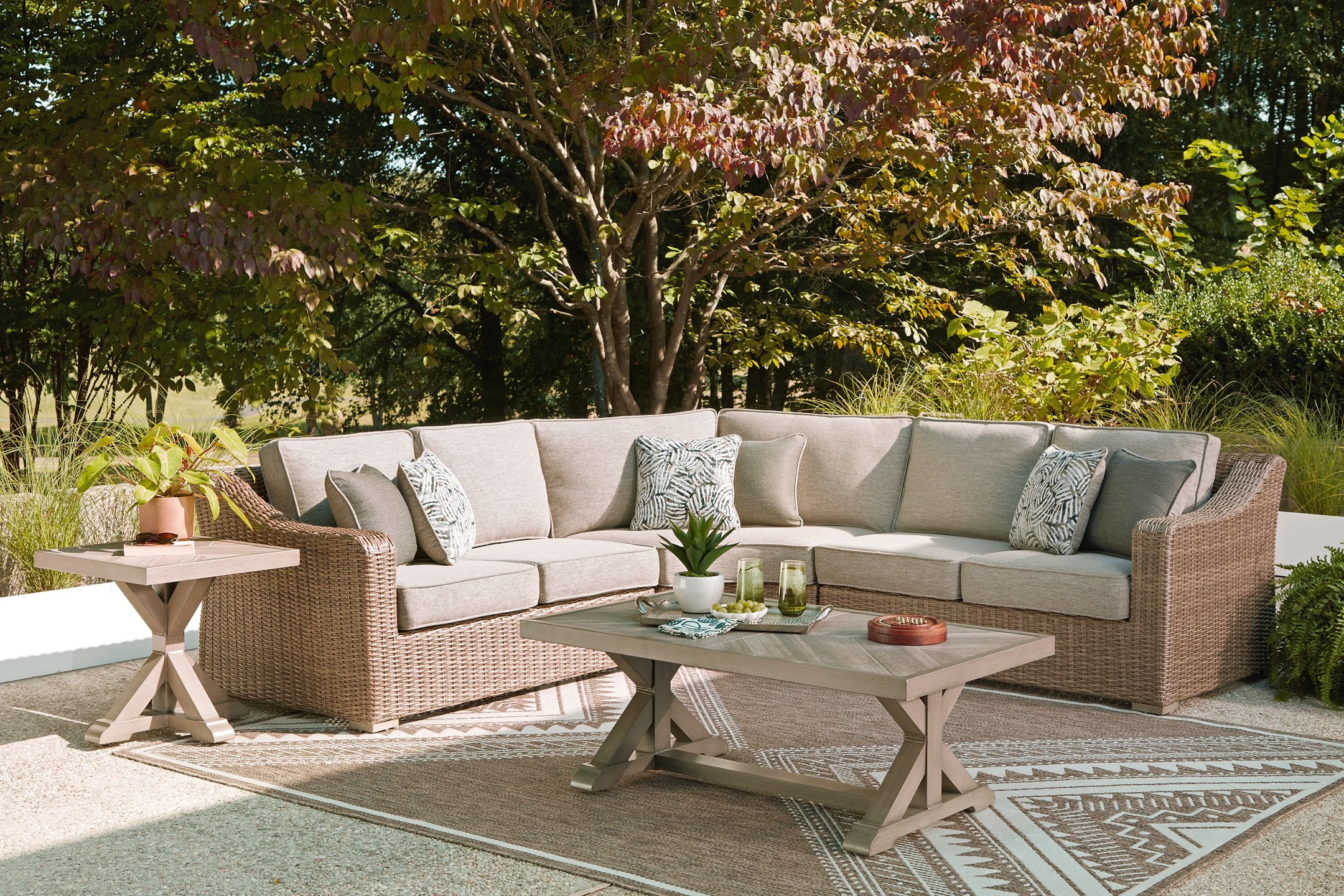Laguna Heights Outdoor Sectional - Image 2
