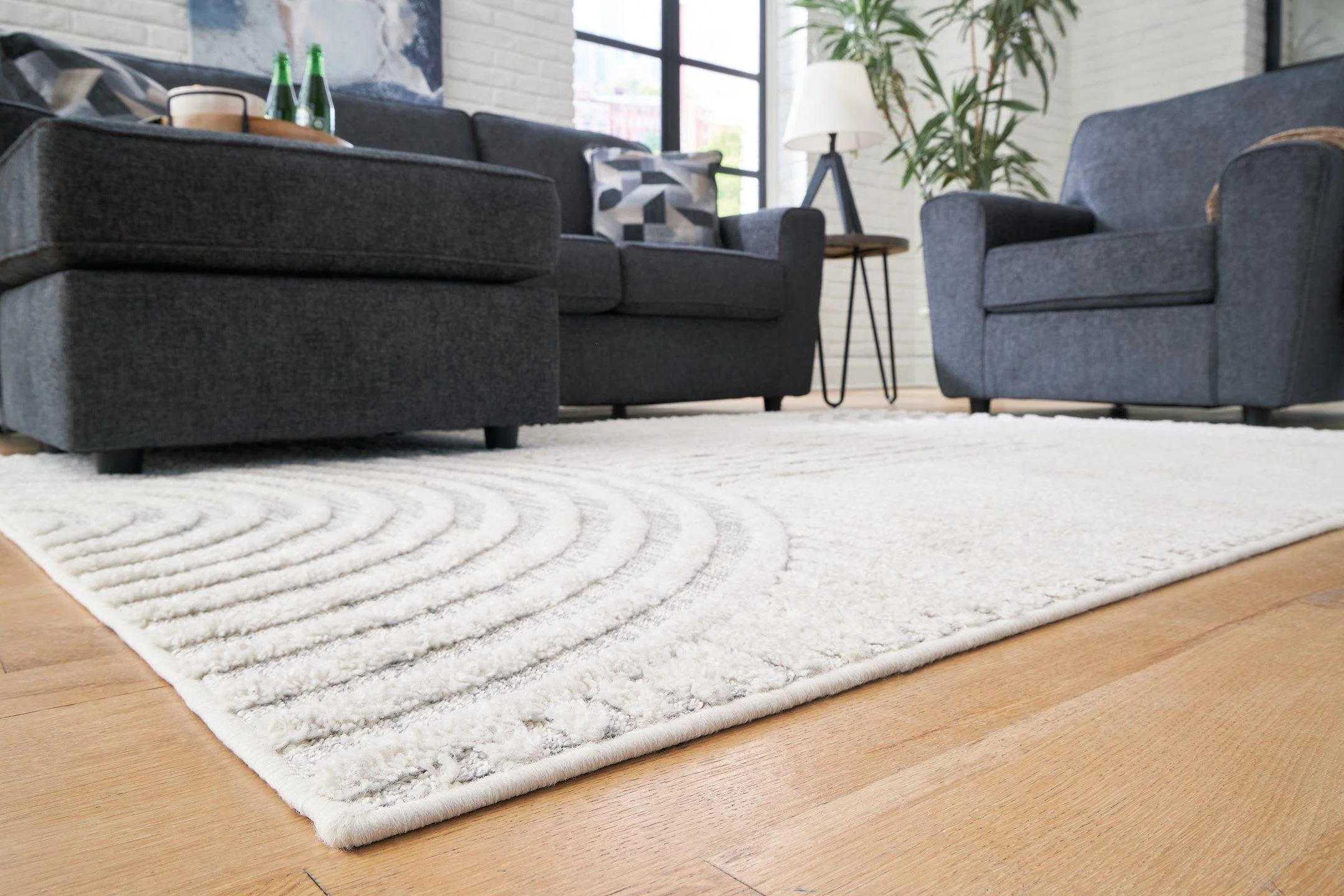 Lambworth 5'3" x 7' Rug - Image 5