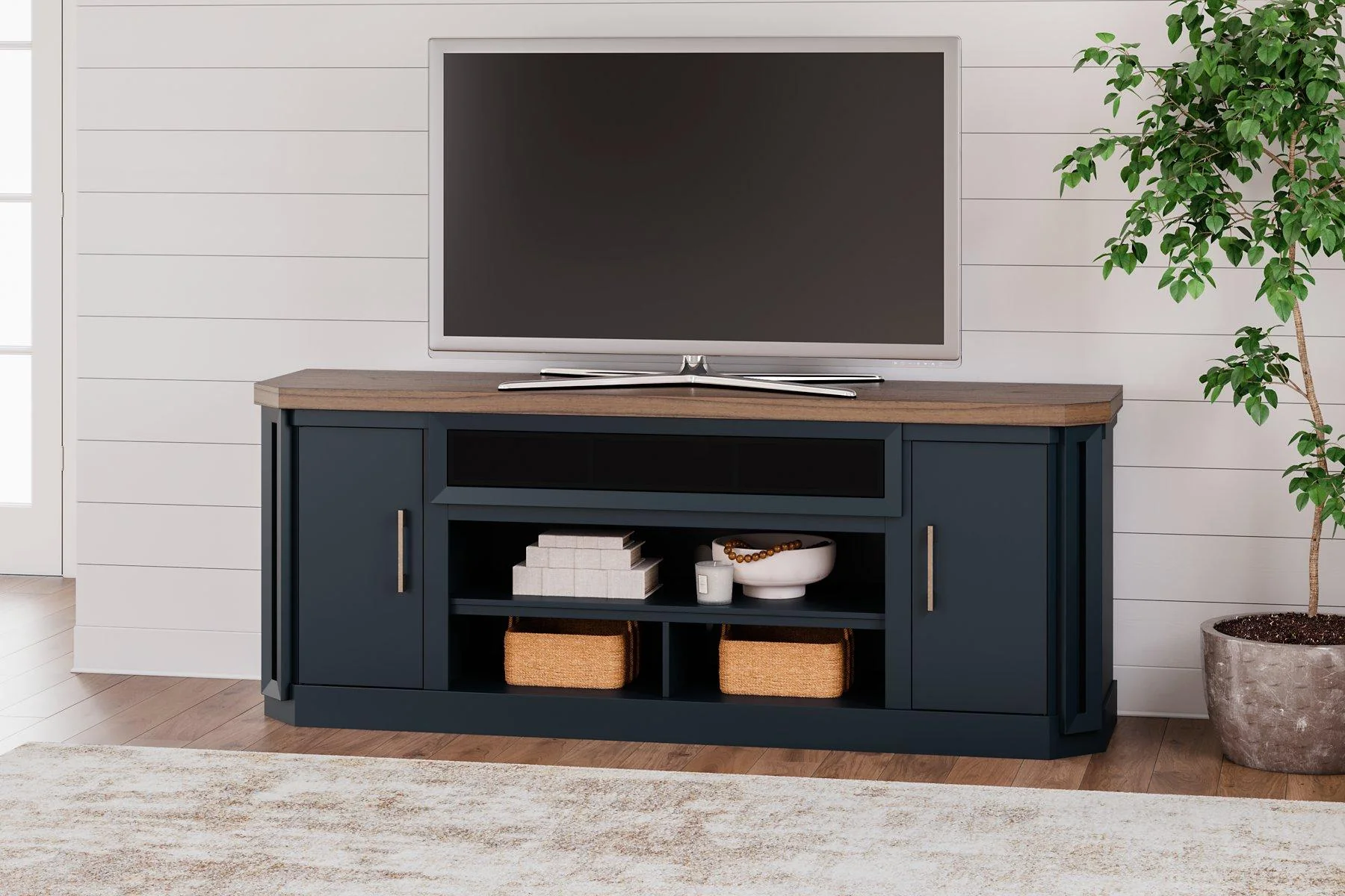 Landocken 83" TV Stand - Image 4