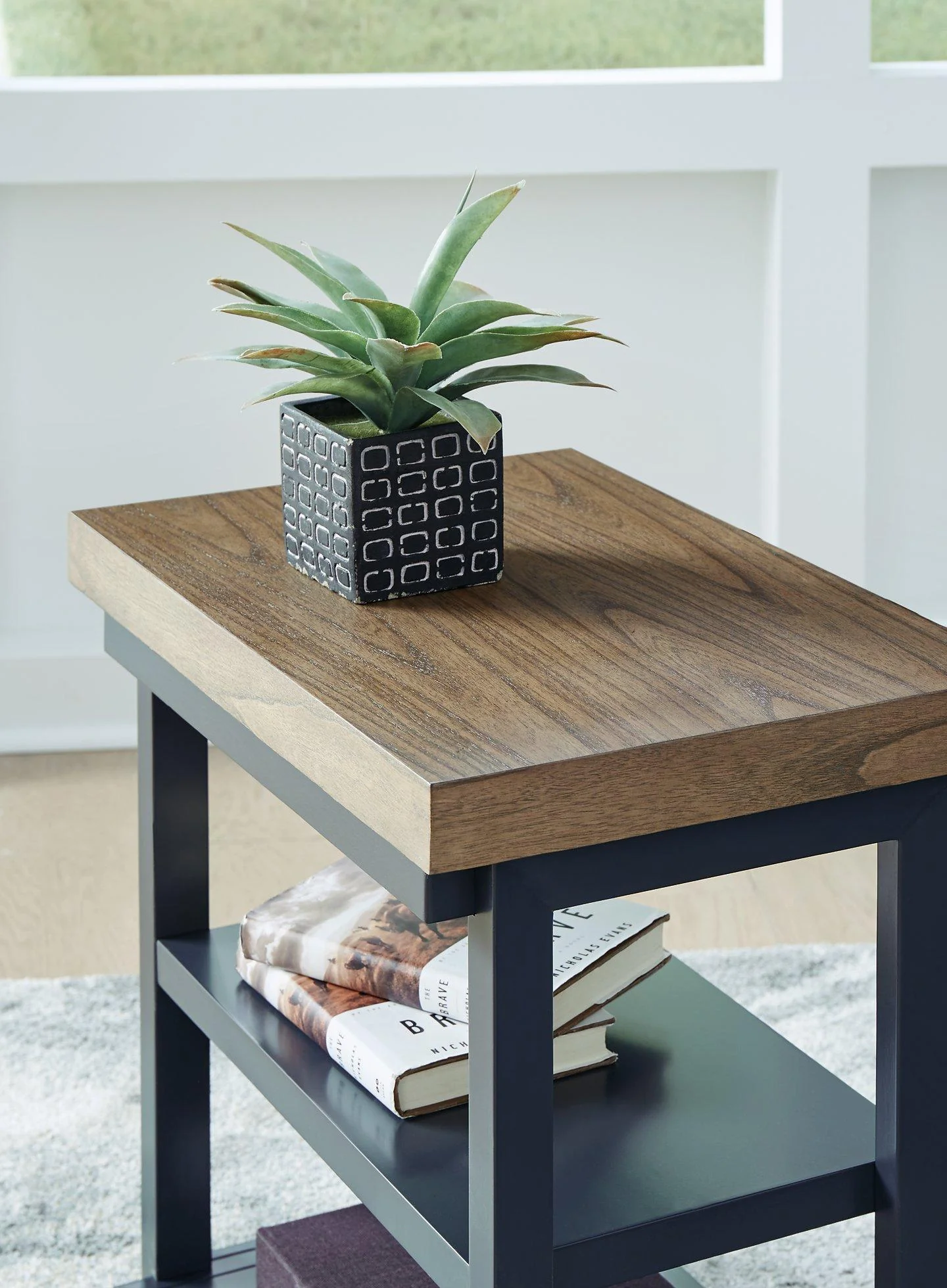 Landocken Table (Set of 3) - Image 17