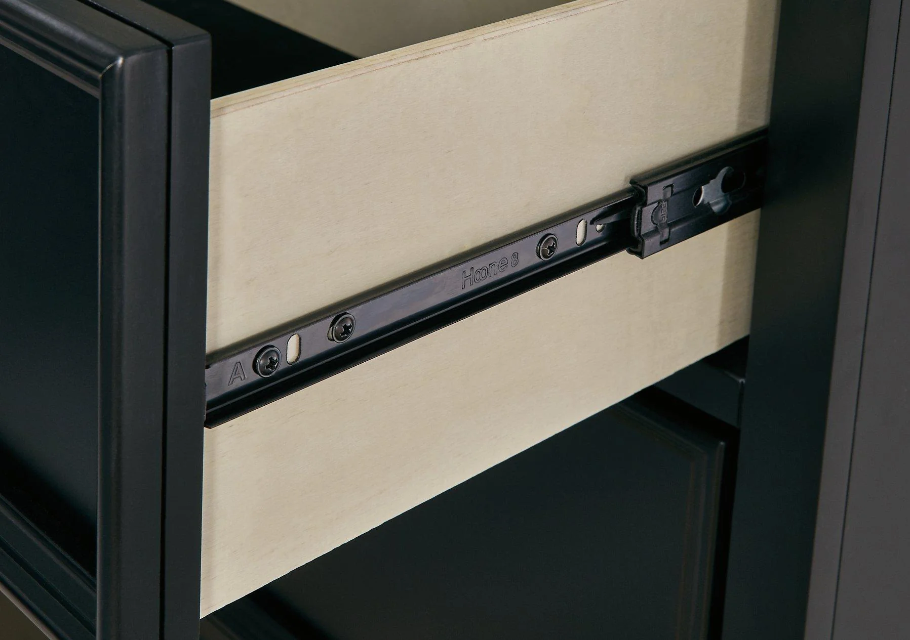 Lanolee Dresser and Mirror - Image 23